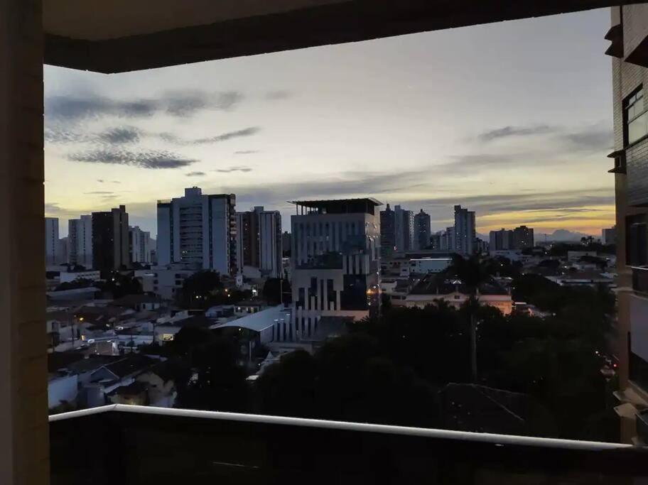 Apto confortável, acolhedor e bem localizado