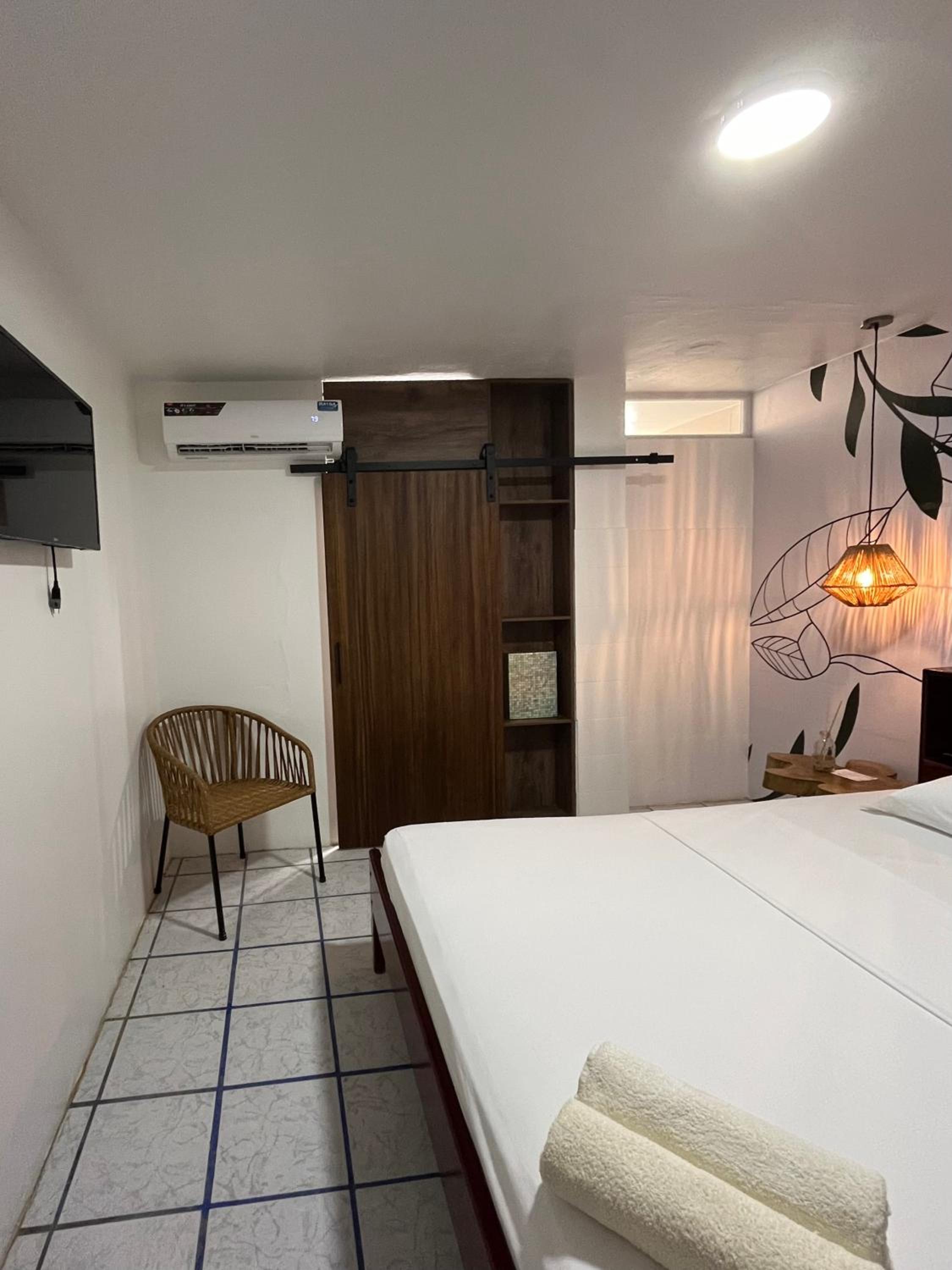 HOTEL PLAYAS PERDERNALES ECUADOR