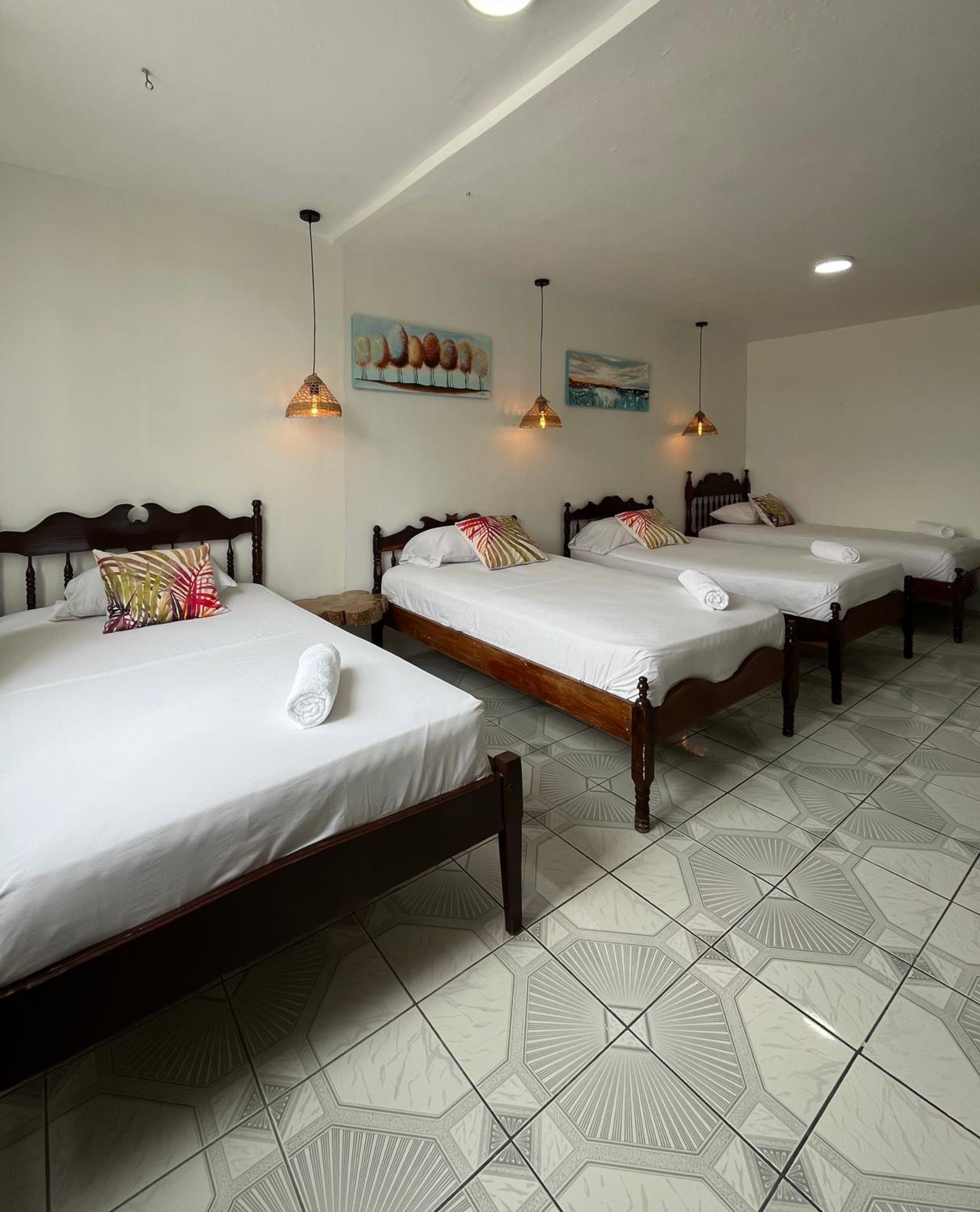 HOTEL PLAYAS PERDERNALES ECUADOR