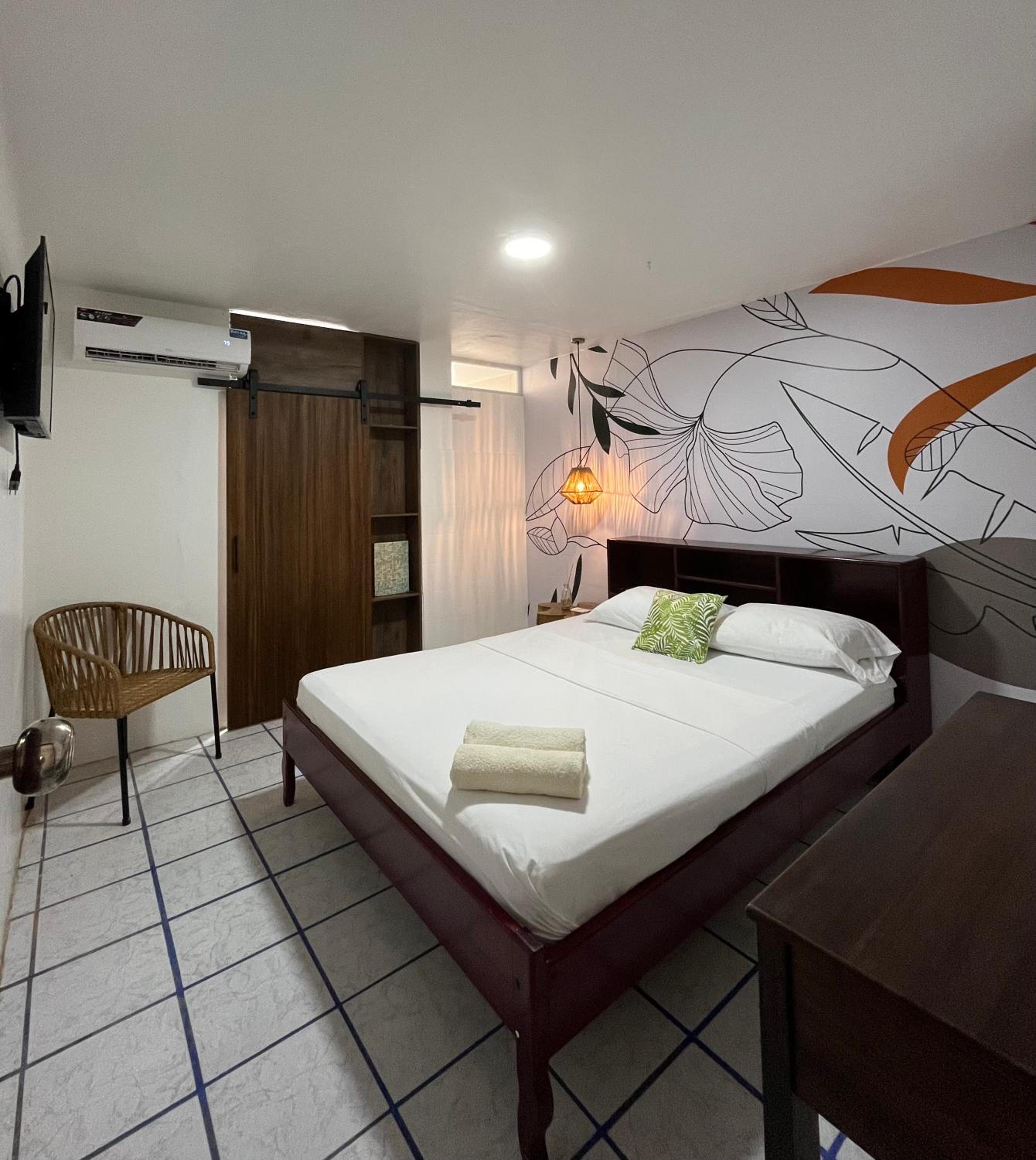 HOTEL PLAYAS PERDERNALES ECUADOR