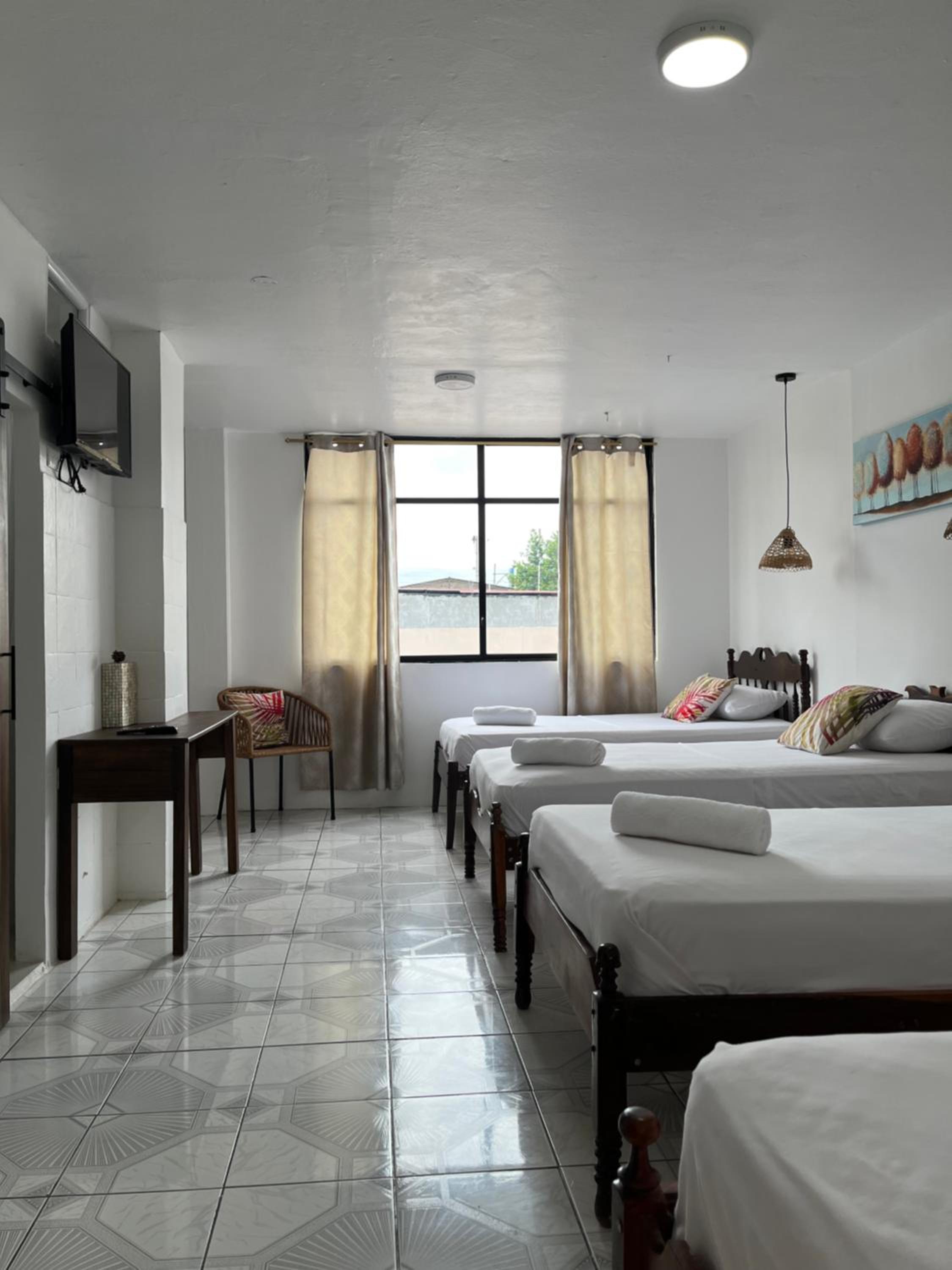 HOTEL PLAYAS PERDERNALES ECUADOR