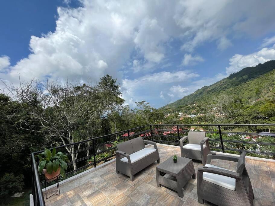 Hermosa Cabaña cerca a Villeta