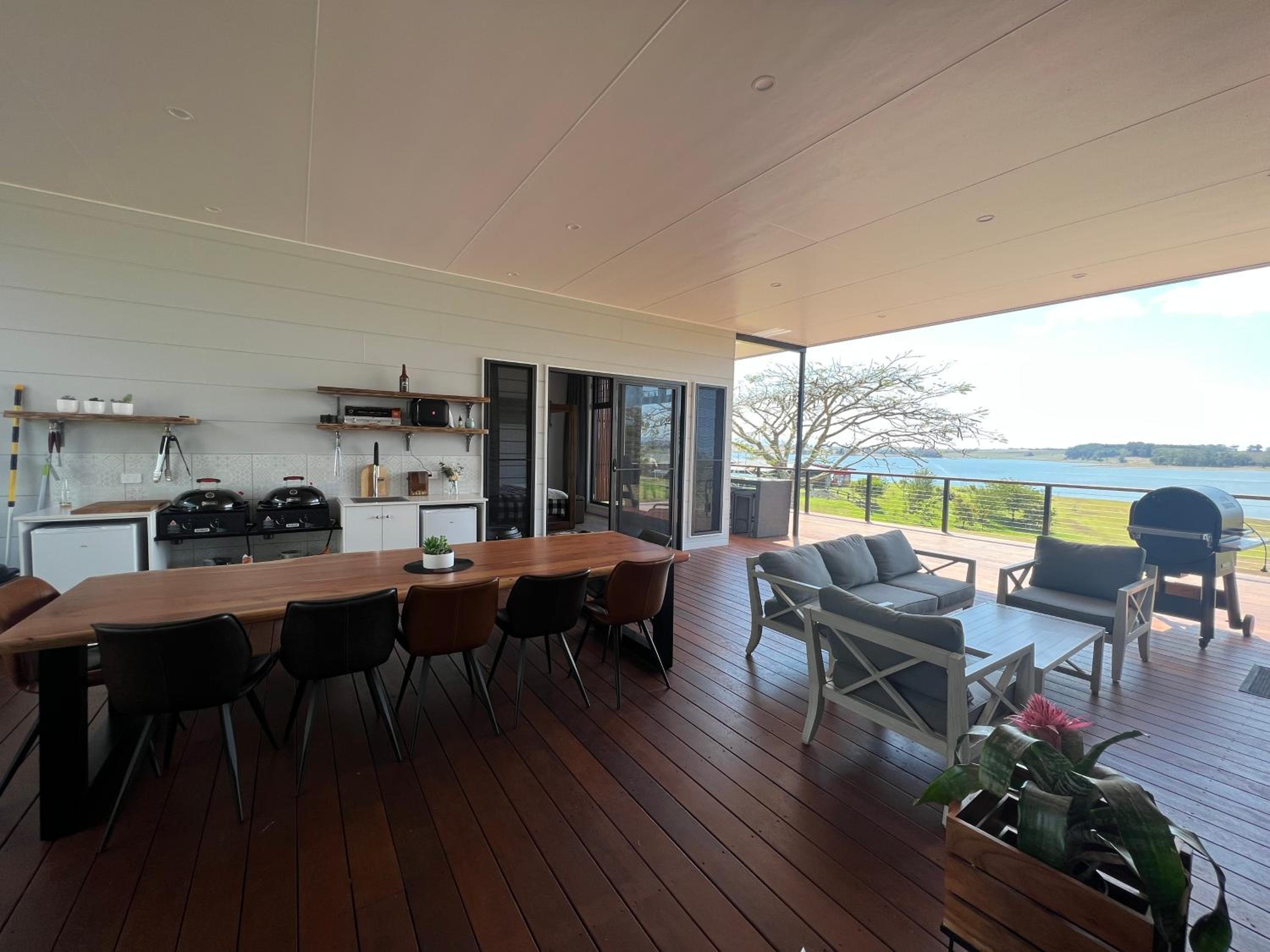 MainRidge on Lake Tinaroo