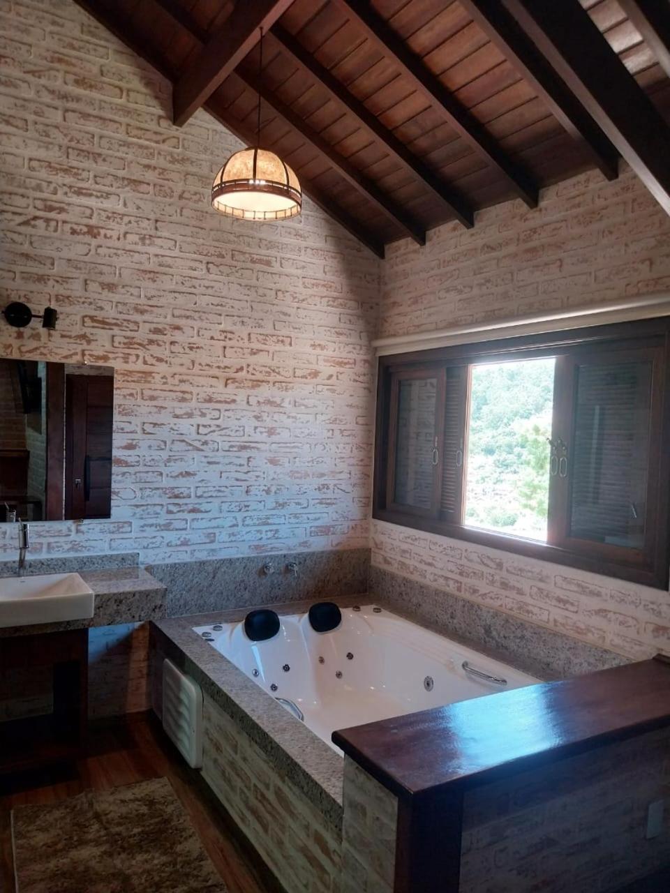 Chalé Recanto Luar view 4