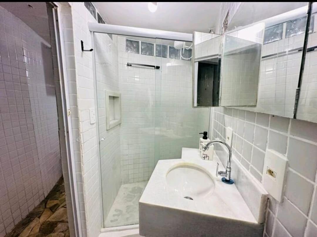 Apartamentos Charmosos na Avenida Principal de Buzios