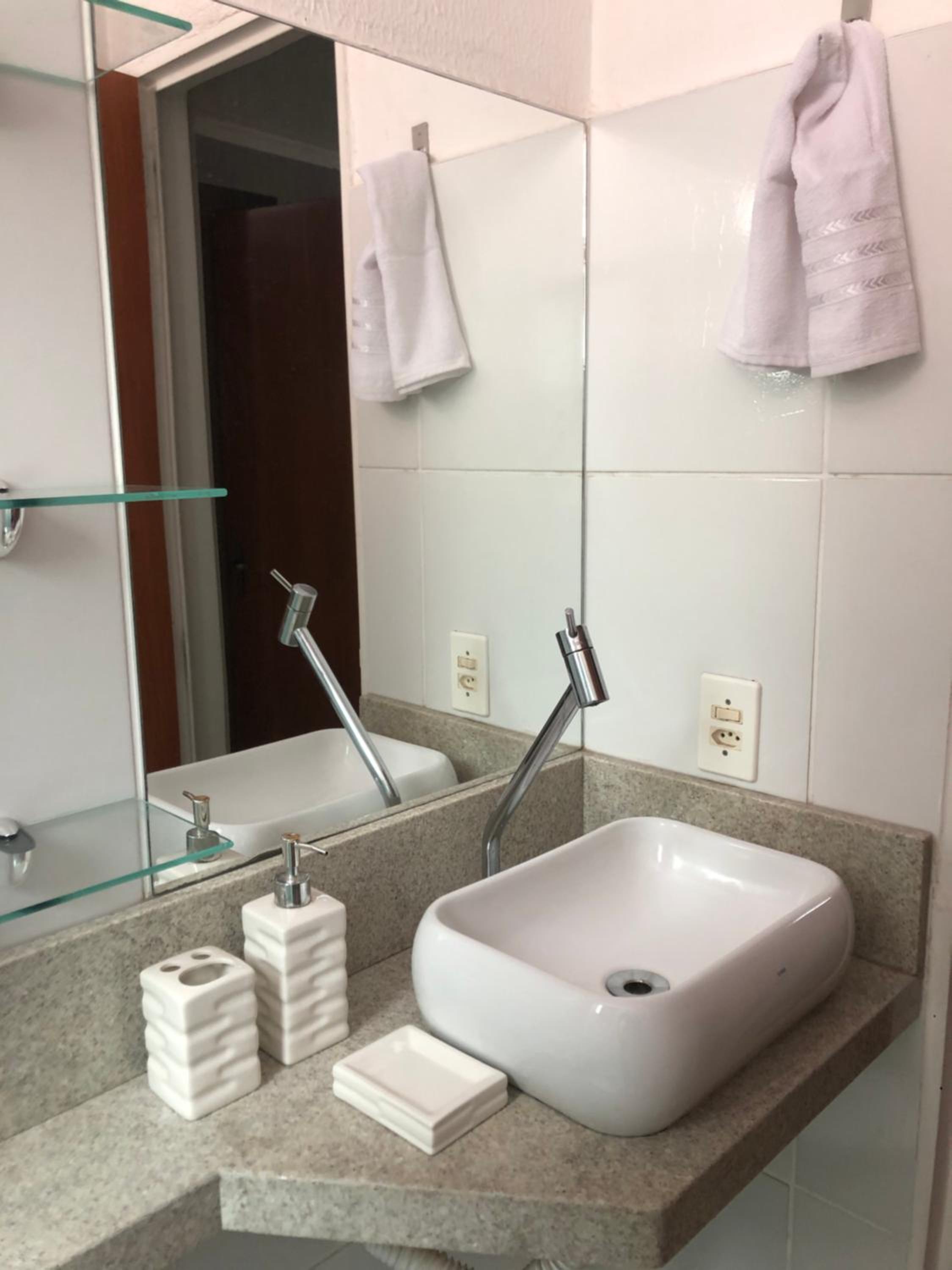 Apartamento mobiliado