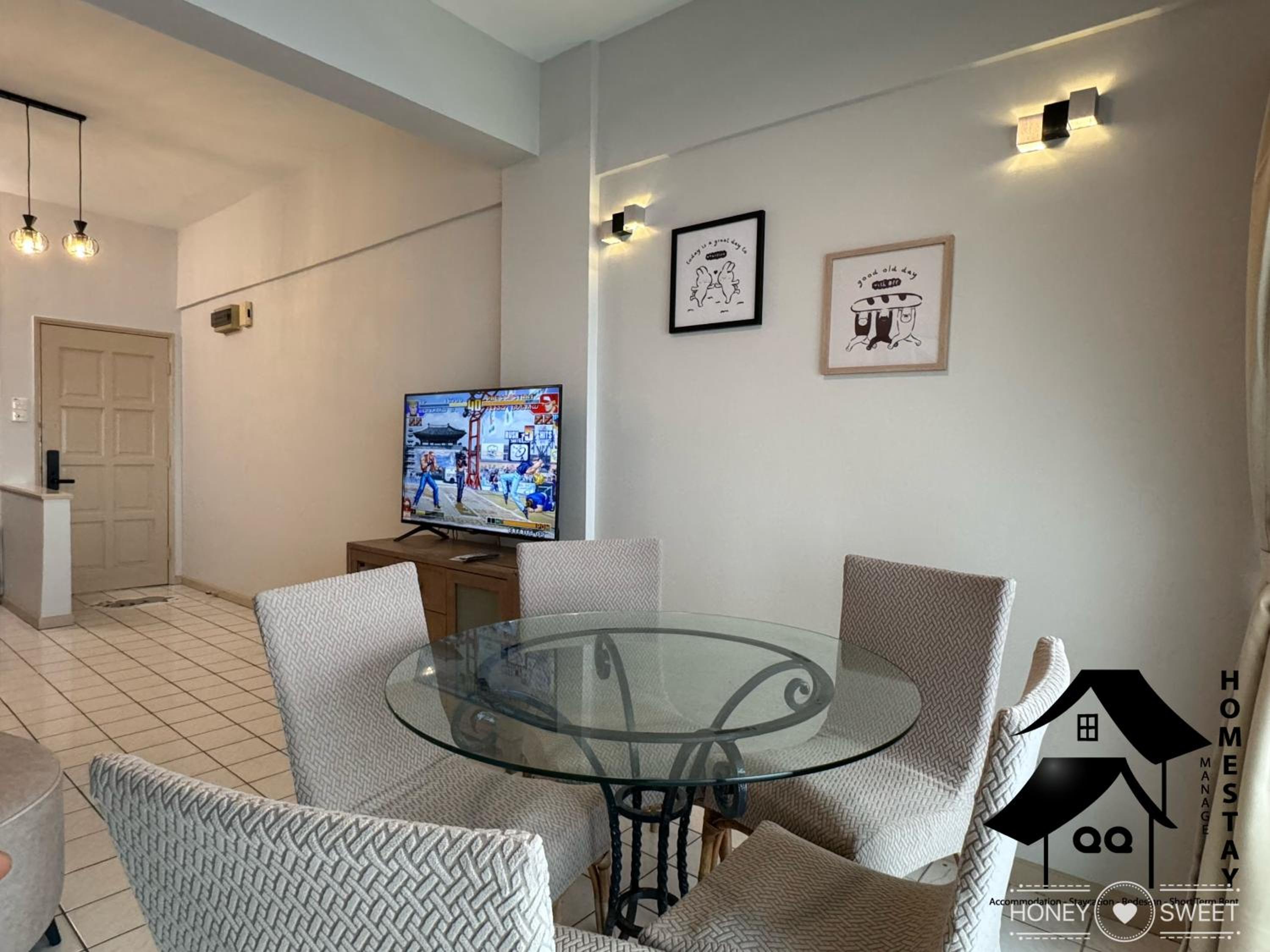 New Seaview with Seaside Apartment-2R1B photo 1