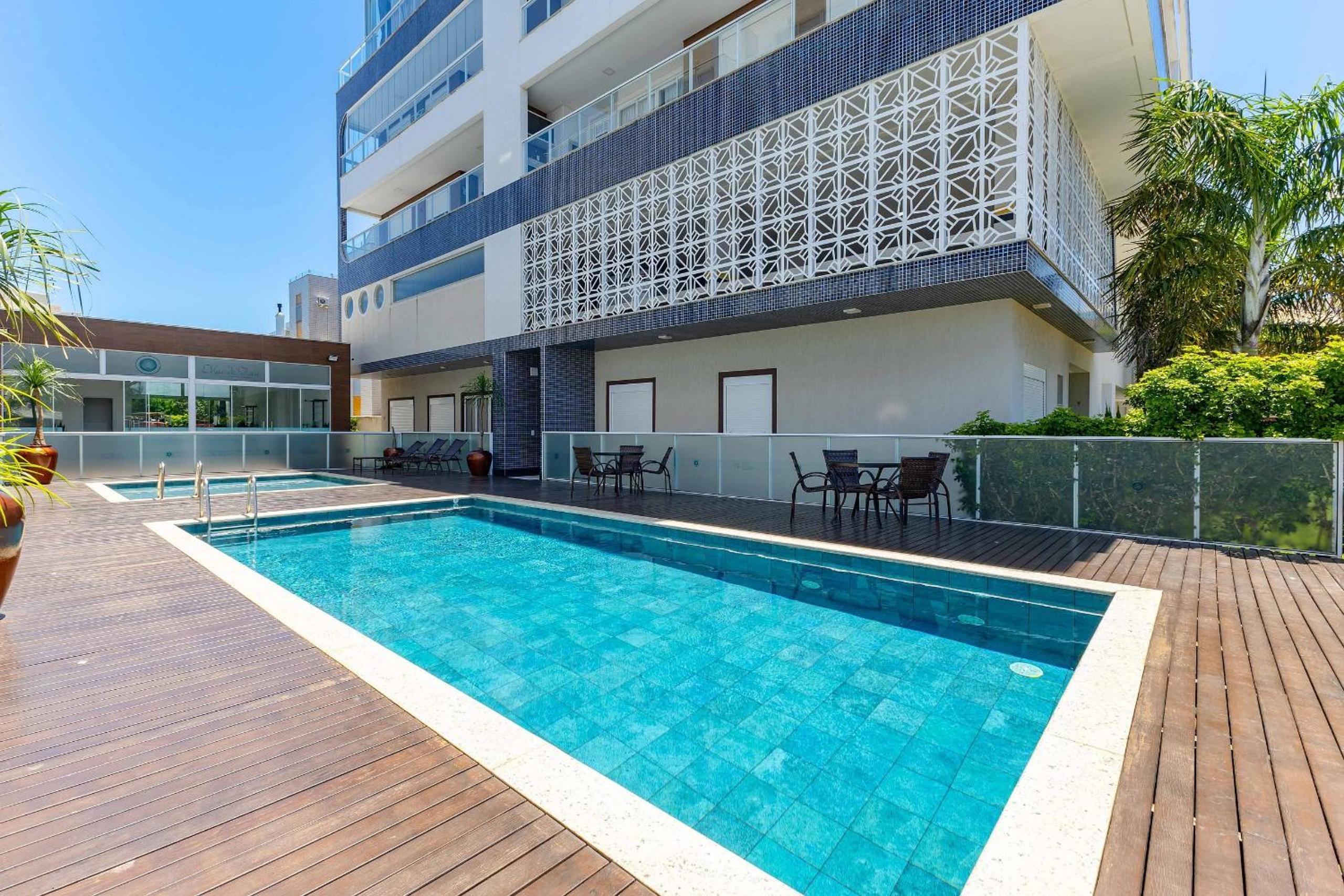 Cobertura Duplex com Vista Mar e Jacuzzi Privativa