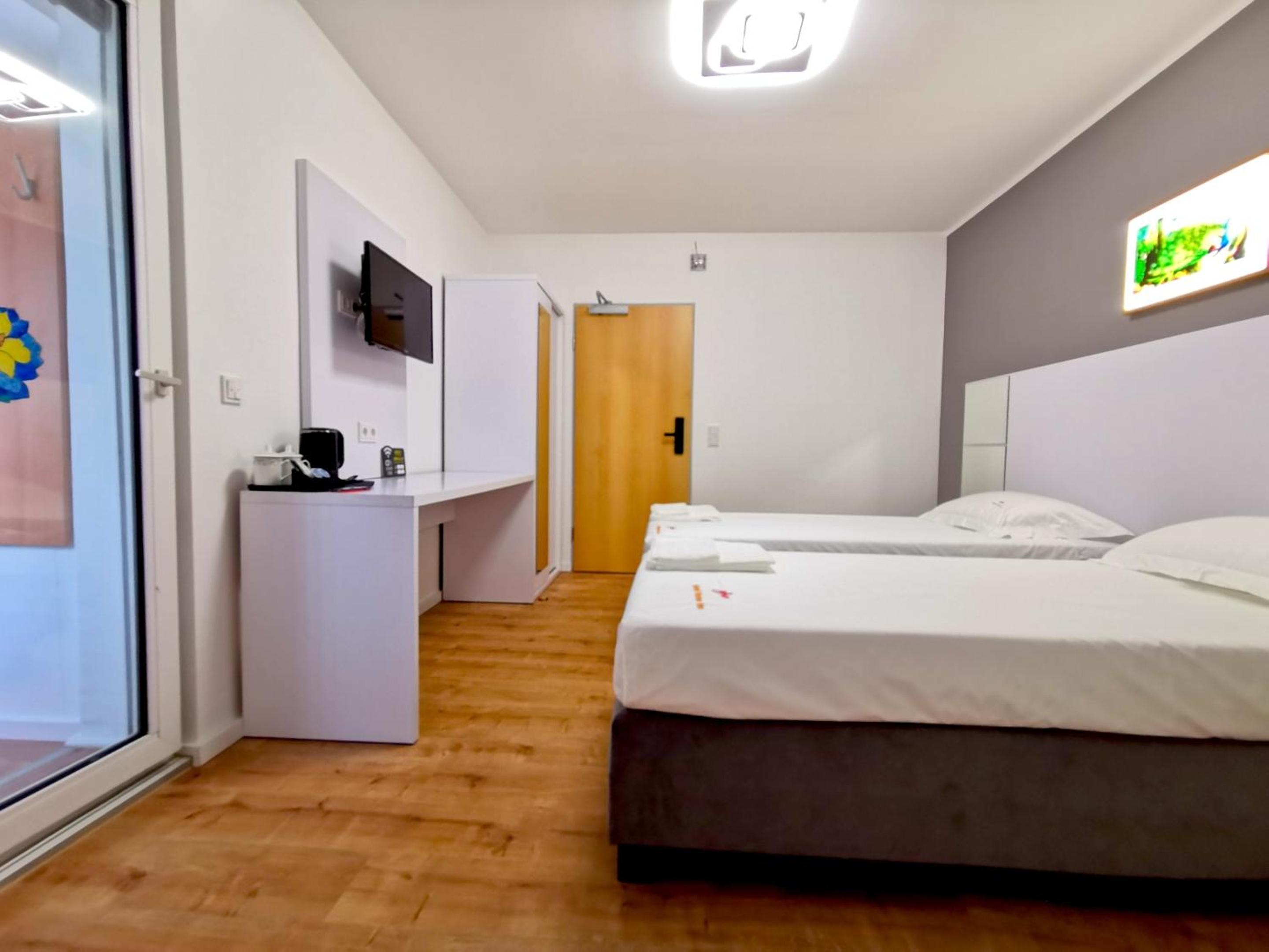 Home Inn Hotel