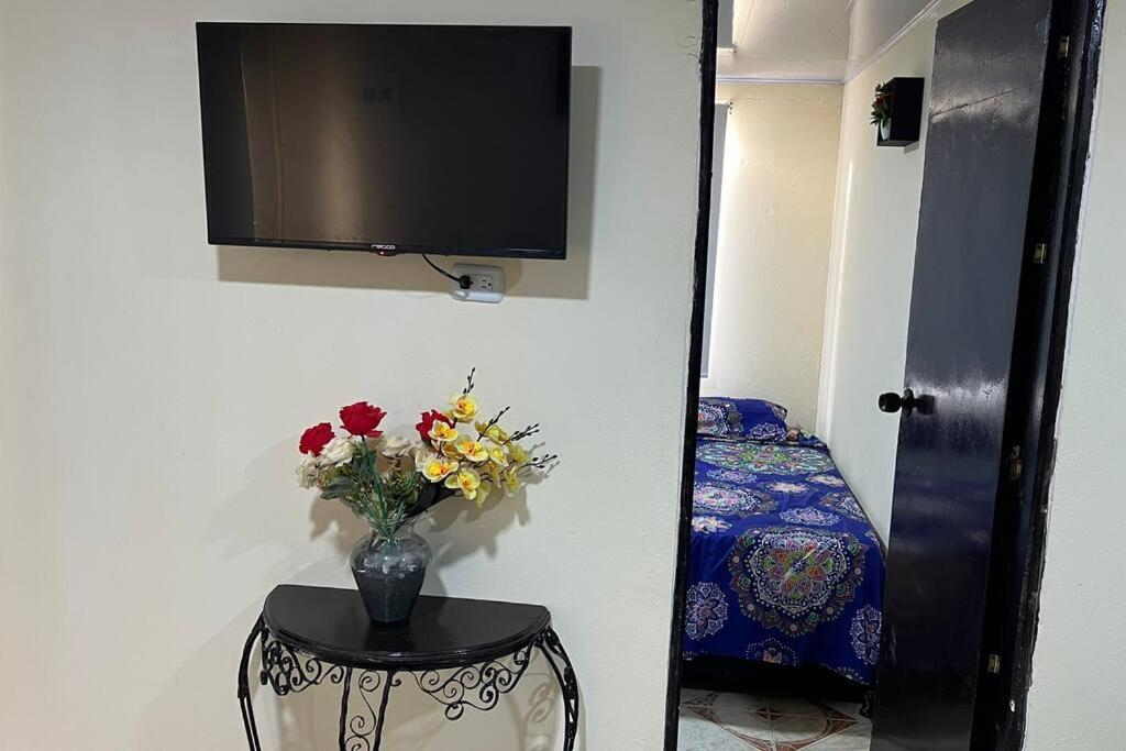 Acogedor Apartamento céntrico (cerca de todo) Restrepo-Meta.