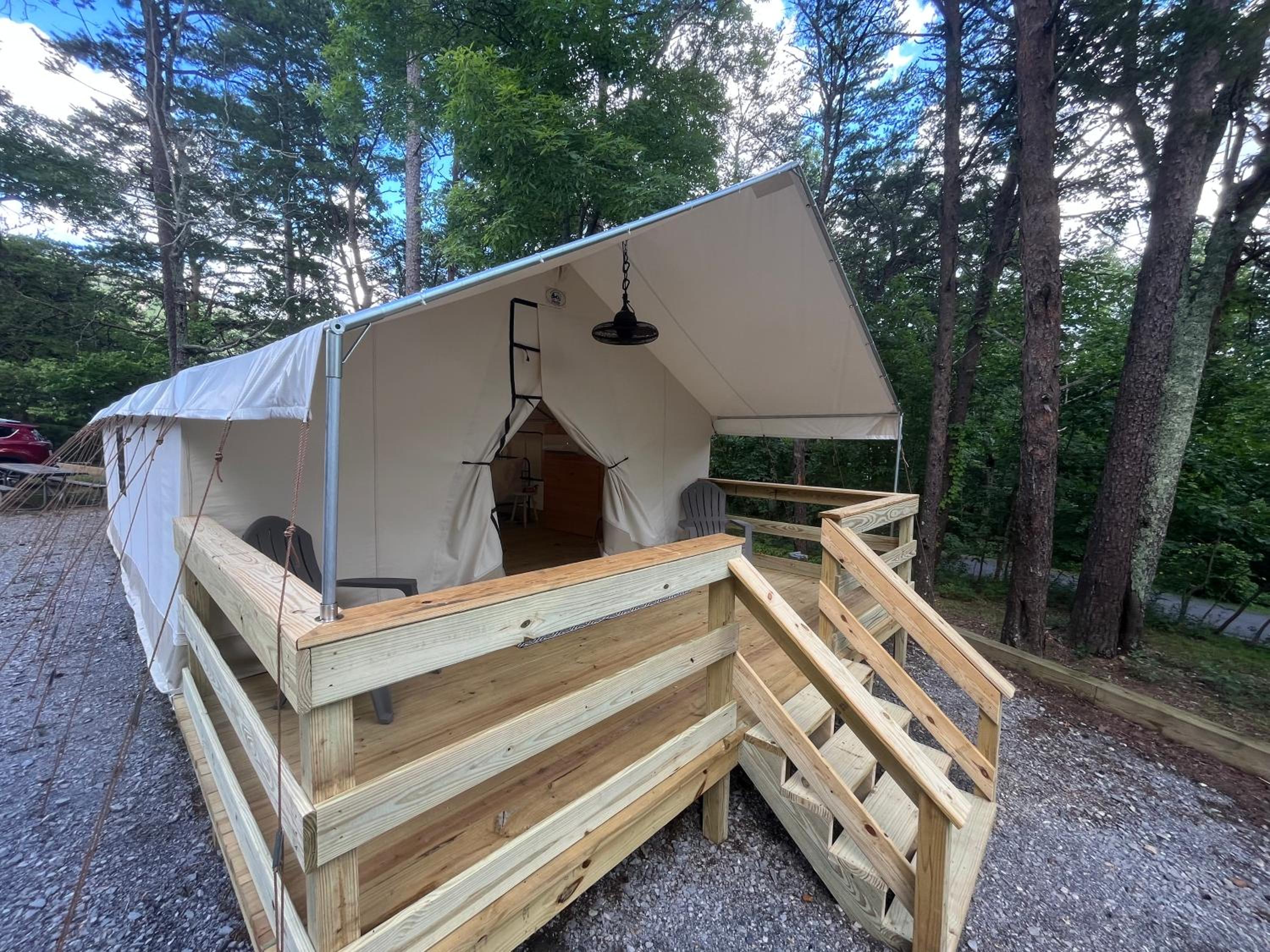 Luxury Spacious Glamping with Lake View - Property Image 21