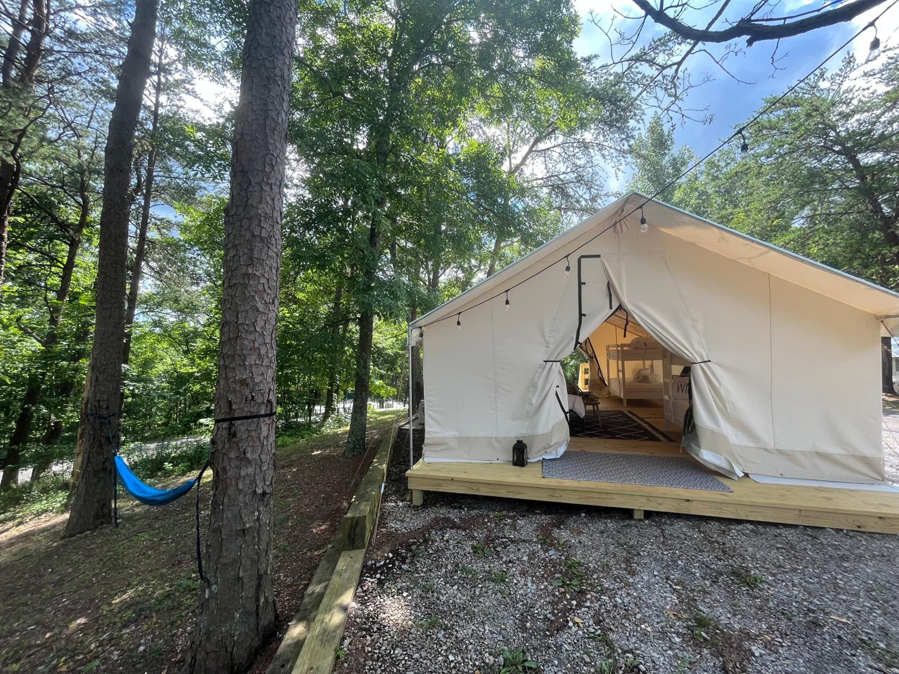 Luxury Spacious Glamping with Lake View - Property Image 33