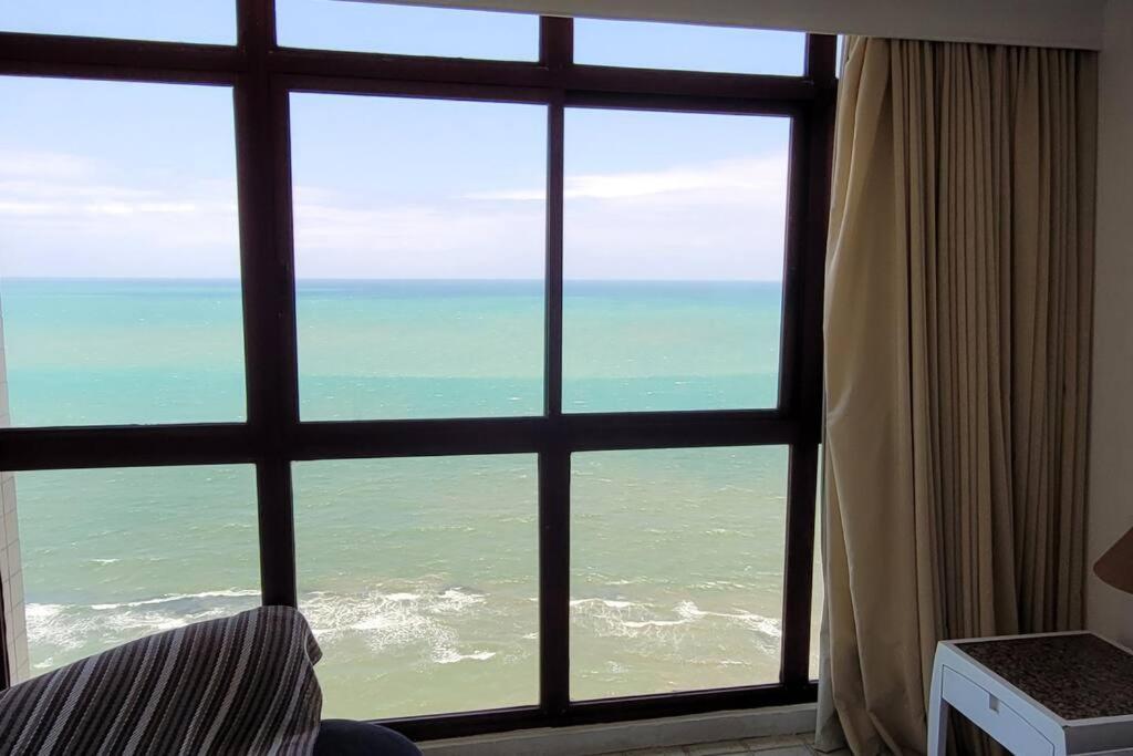 Flat Pé-na-areia! Um refúgio a Beira-mar! Vista deslumbrante!