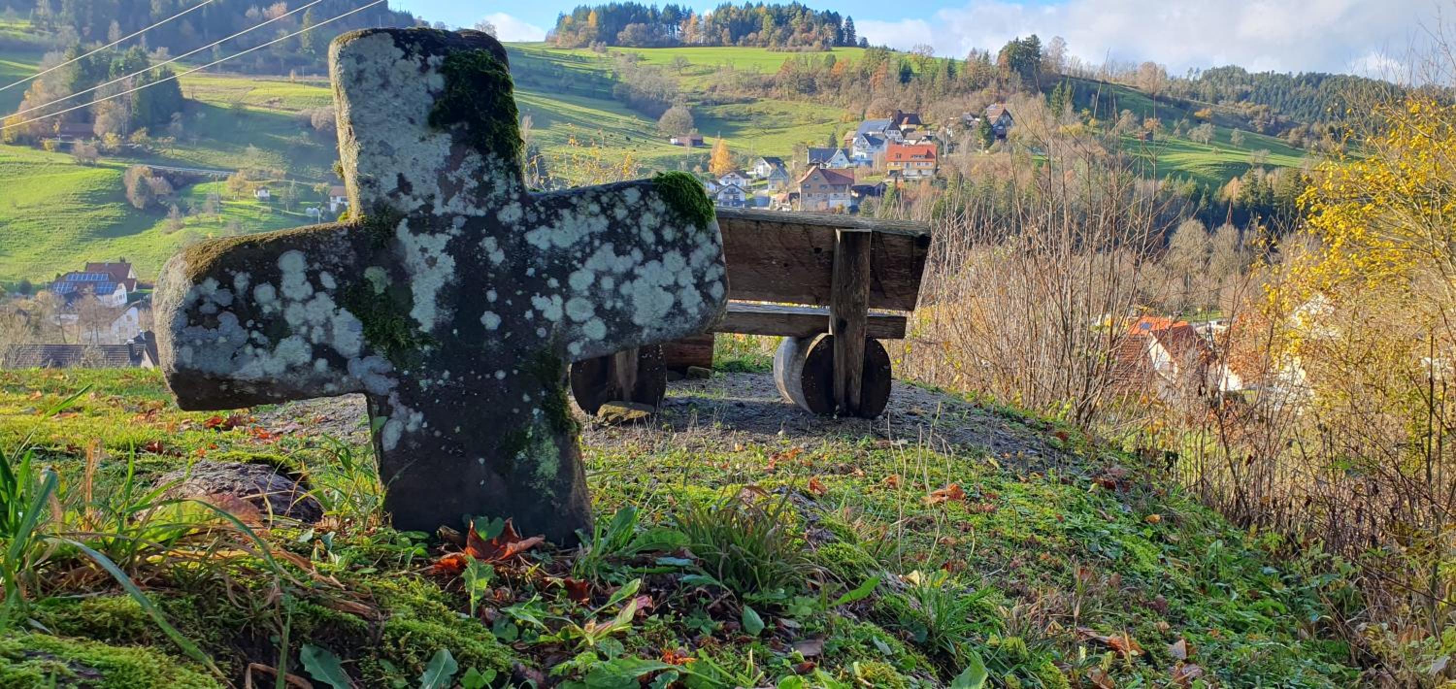 Kleine Blockhütte im Garten
