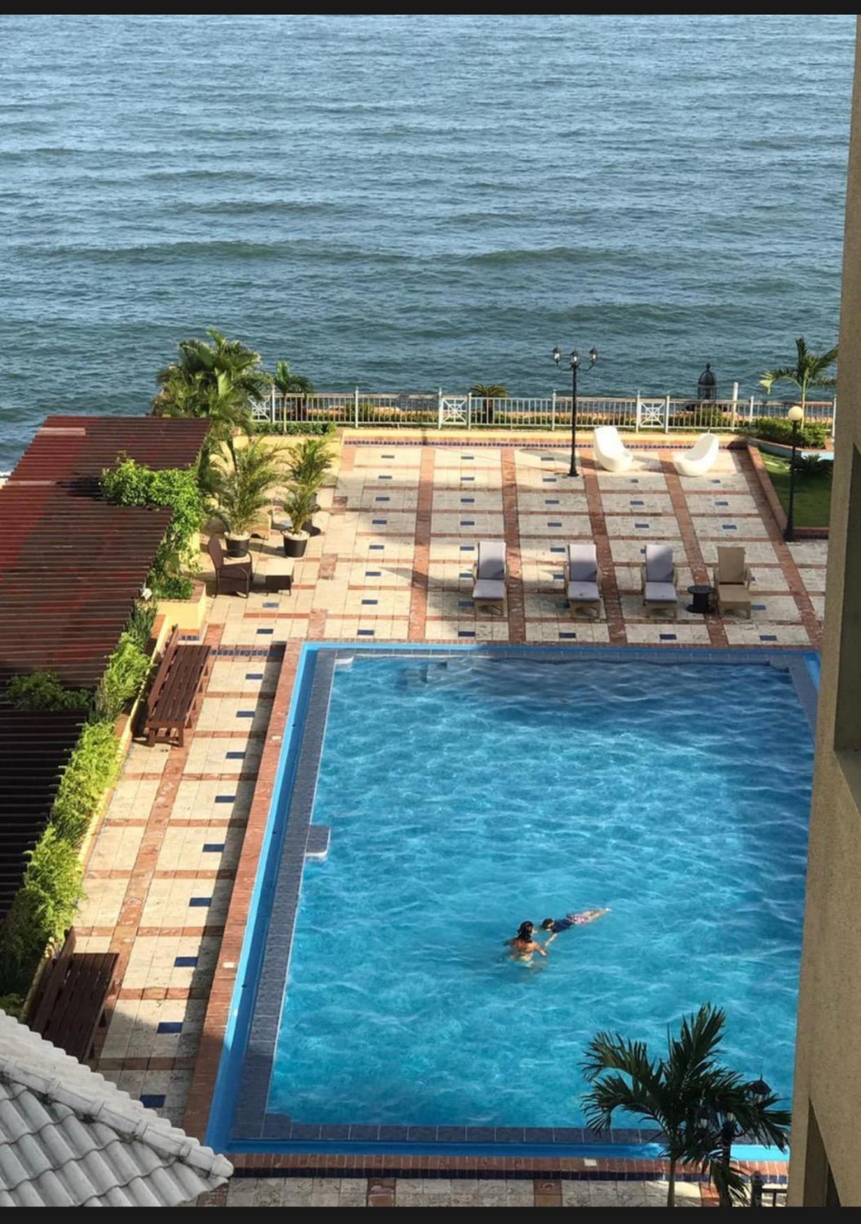 Spectacular Condominium between the city and the sea