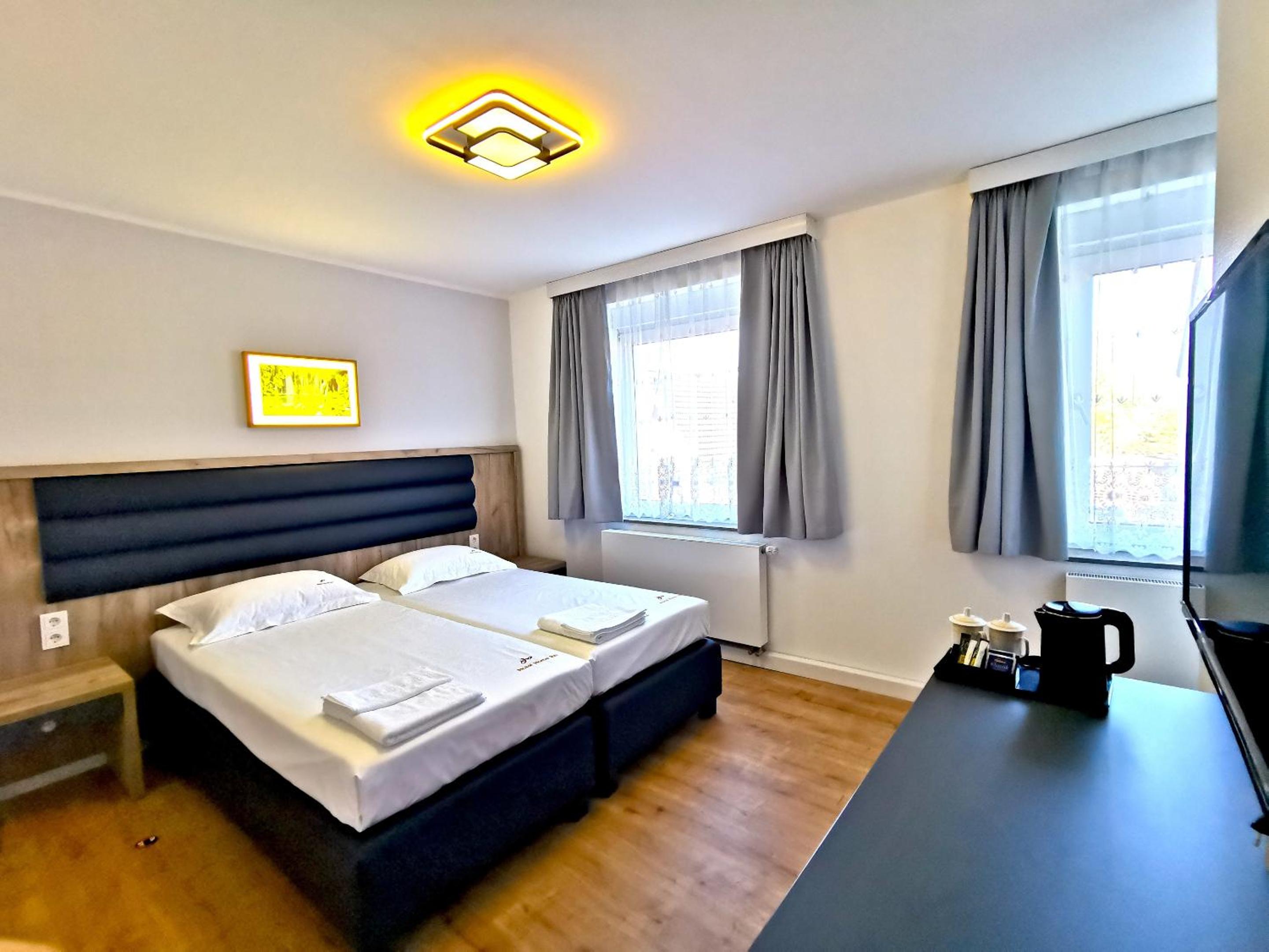 Home Inn Hotel