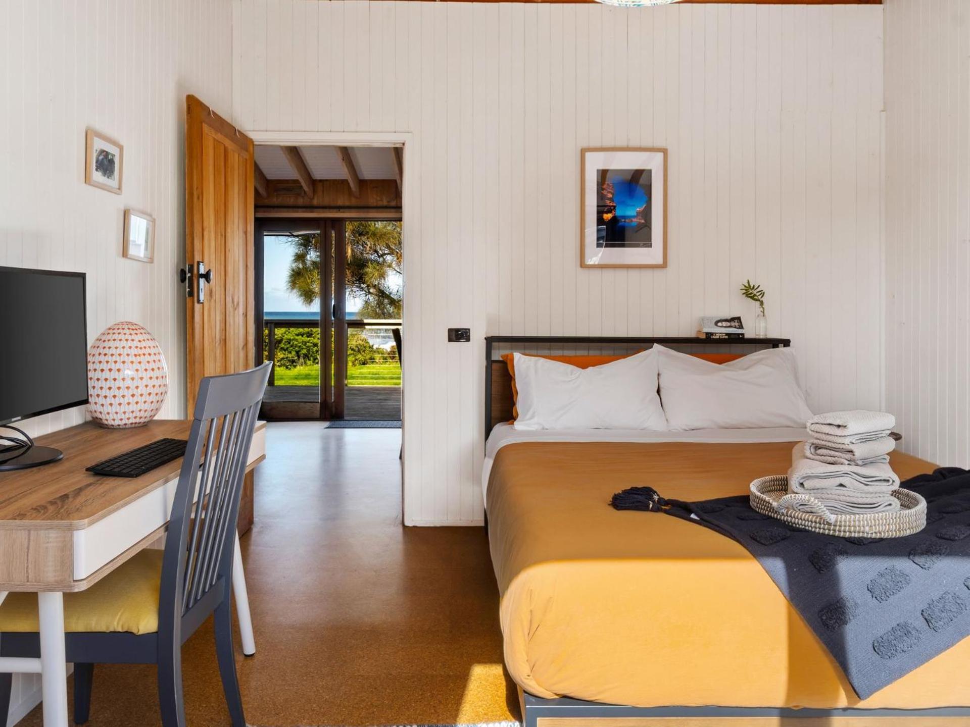 Sand & Sauna Retreat