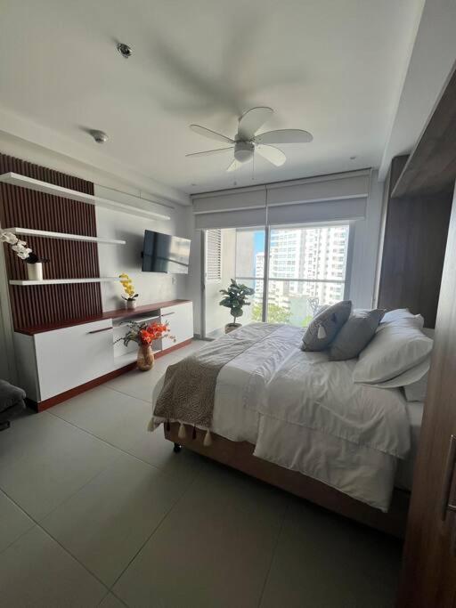 Aparta estudio exclusivo con vista al mar