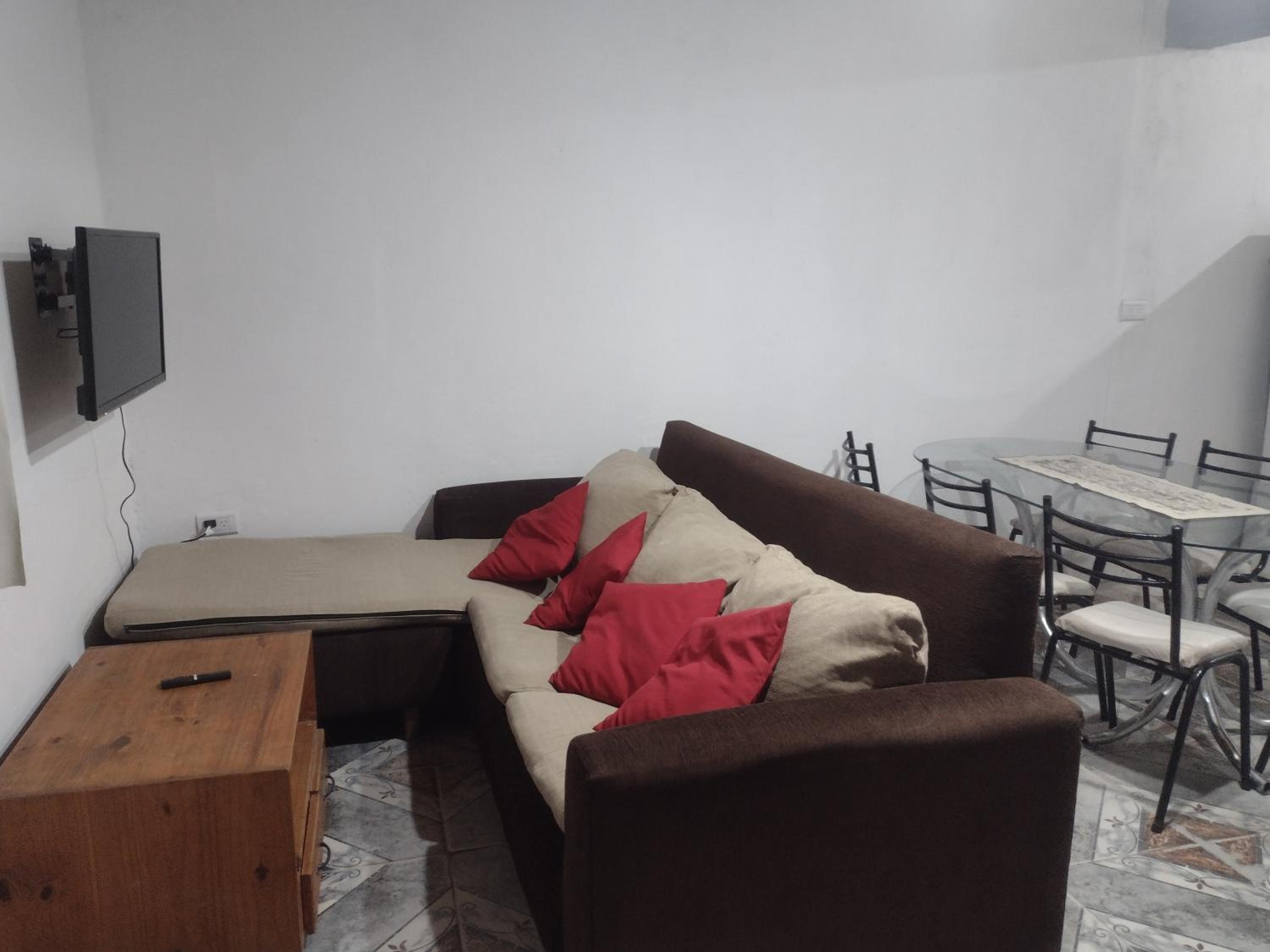 Duplex con aire acondicionado en arroyo de los patos