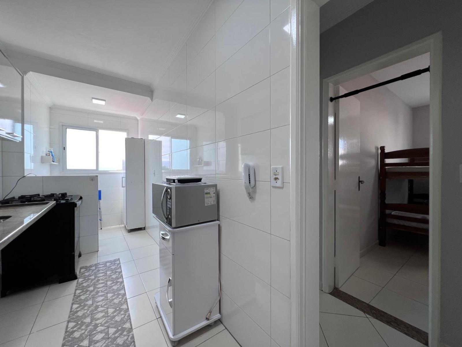 Guilhermina! 2dorm, lado praia, Ambiente Familiar!
