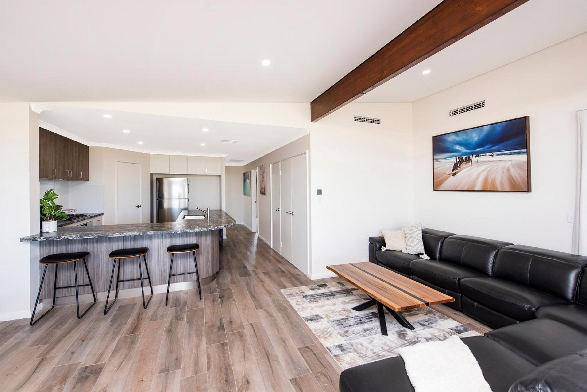 LEDGE VIEWS - Ocean Views