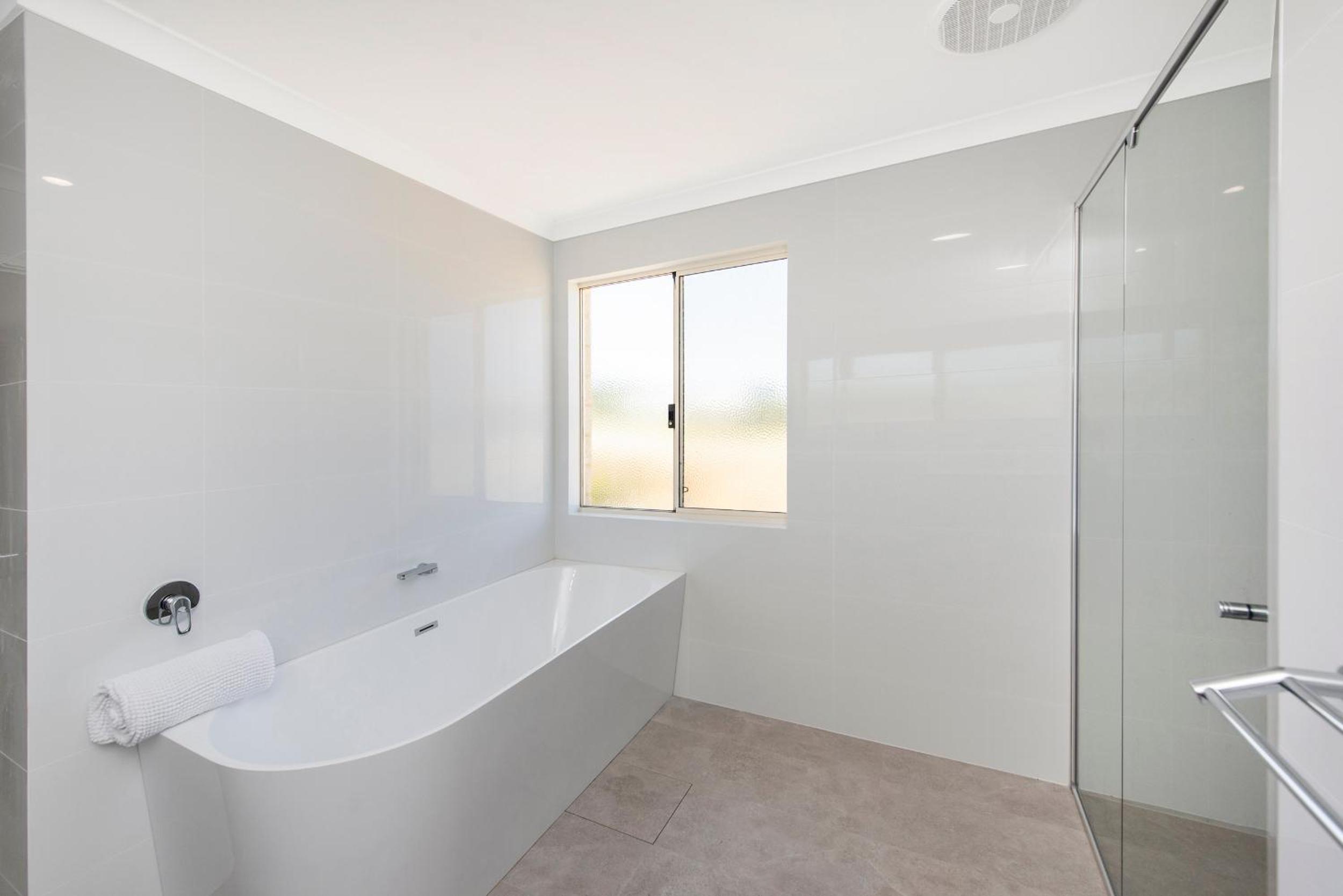 LEDGE VIEWS - Ocean Views