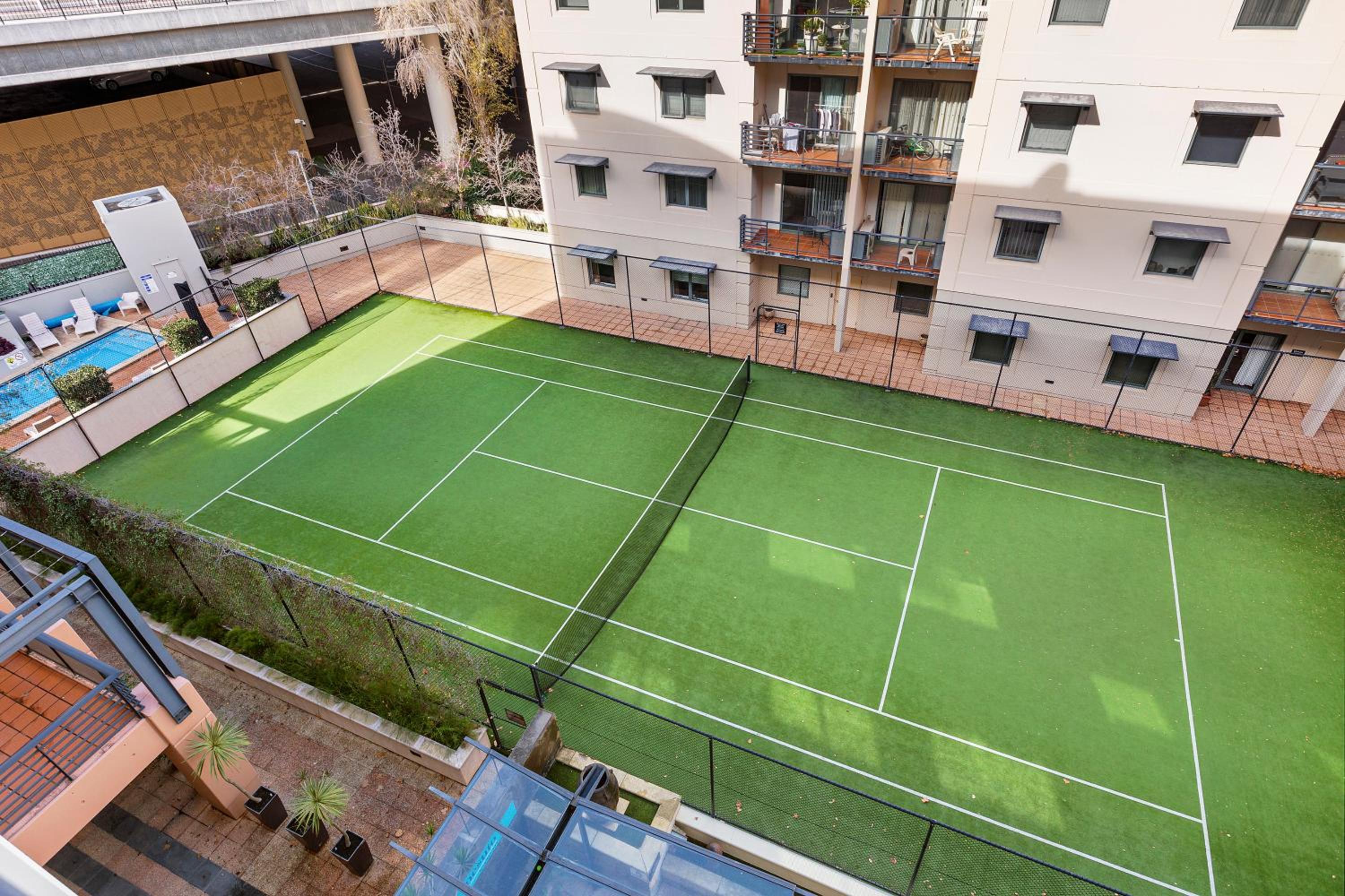 Panoramic Perth Views 1BR on Mounts Bay Road