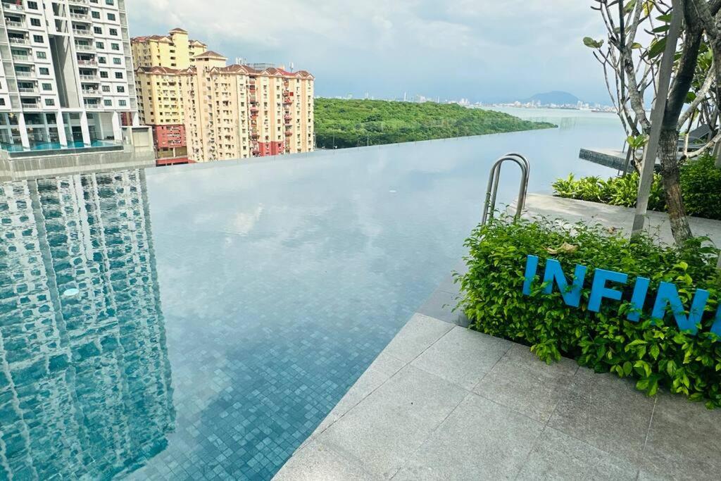 Deluxe Seaview Georgetown Penang @ ComfyLux Homestay view 3