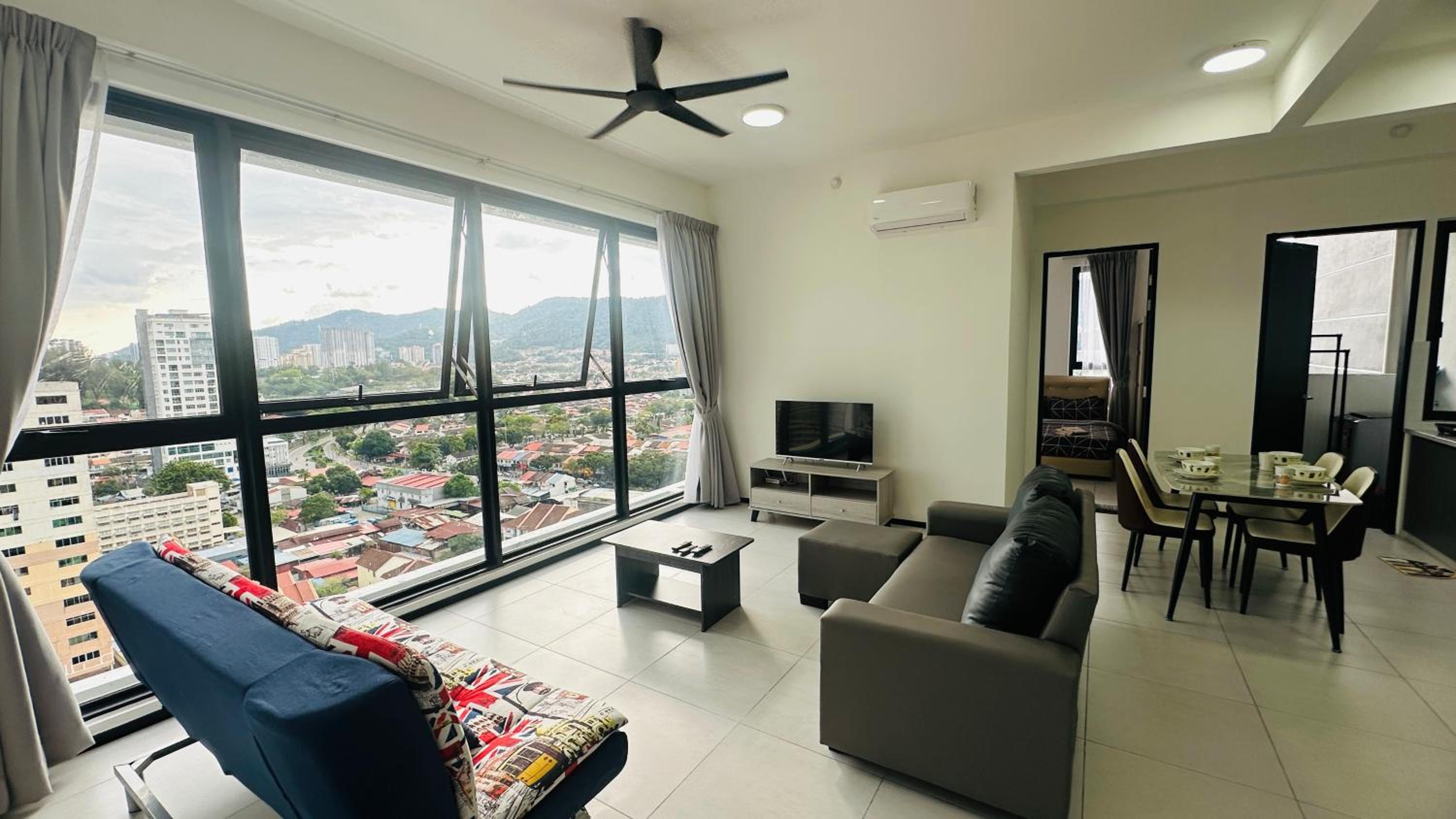 Deluxe Seaview Georgetown Penang @ ComfyLux Homestay photo 3
