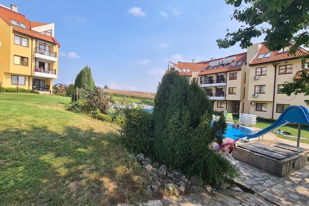 Apartment Oasis A4 Kamchia