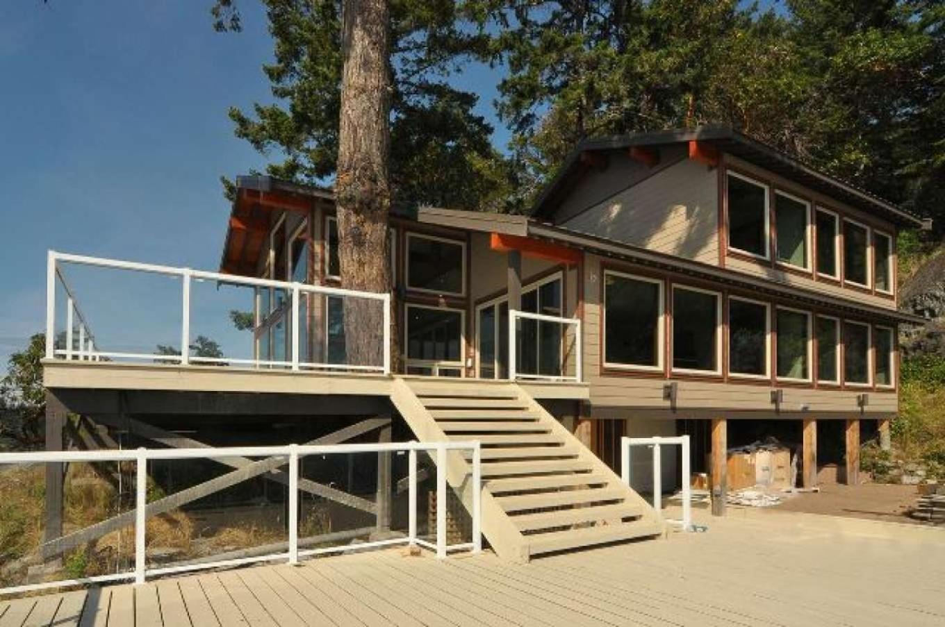 Exclusive Private Island - Pacific Ocean Paradise