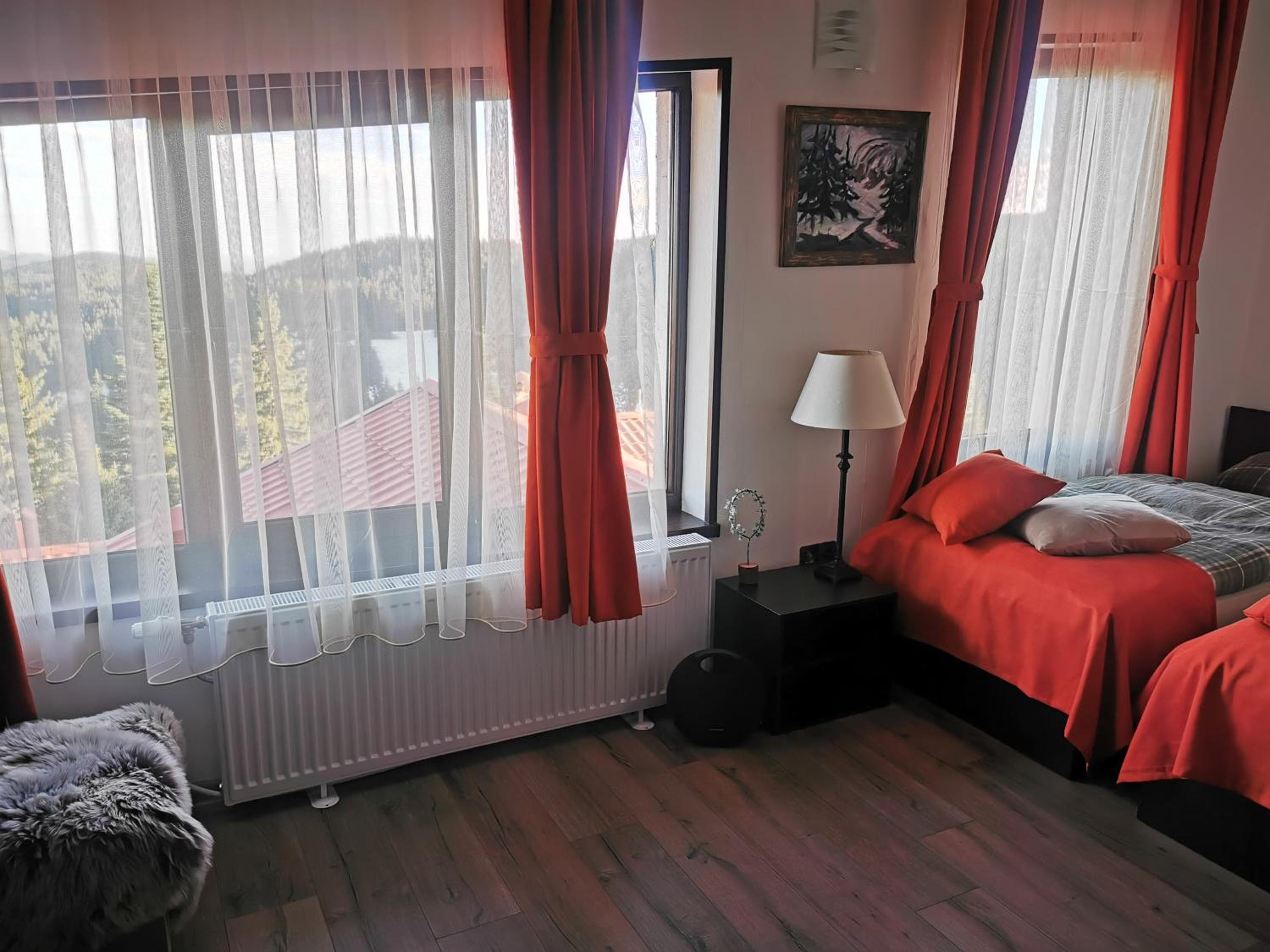 Private Apartments in Hotel Snezhanka