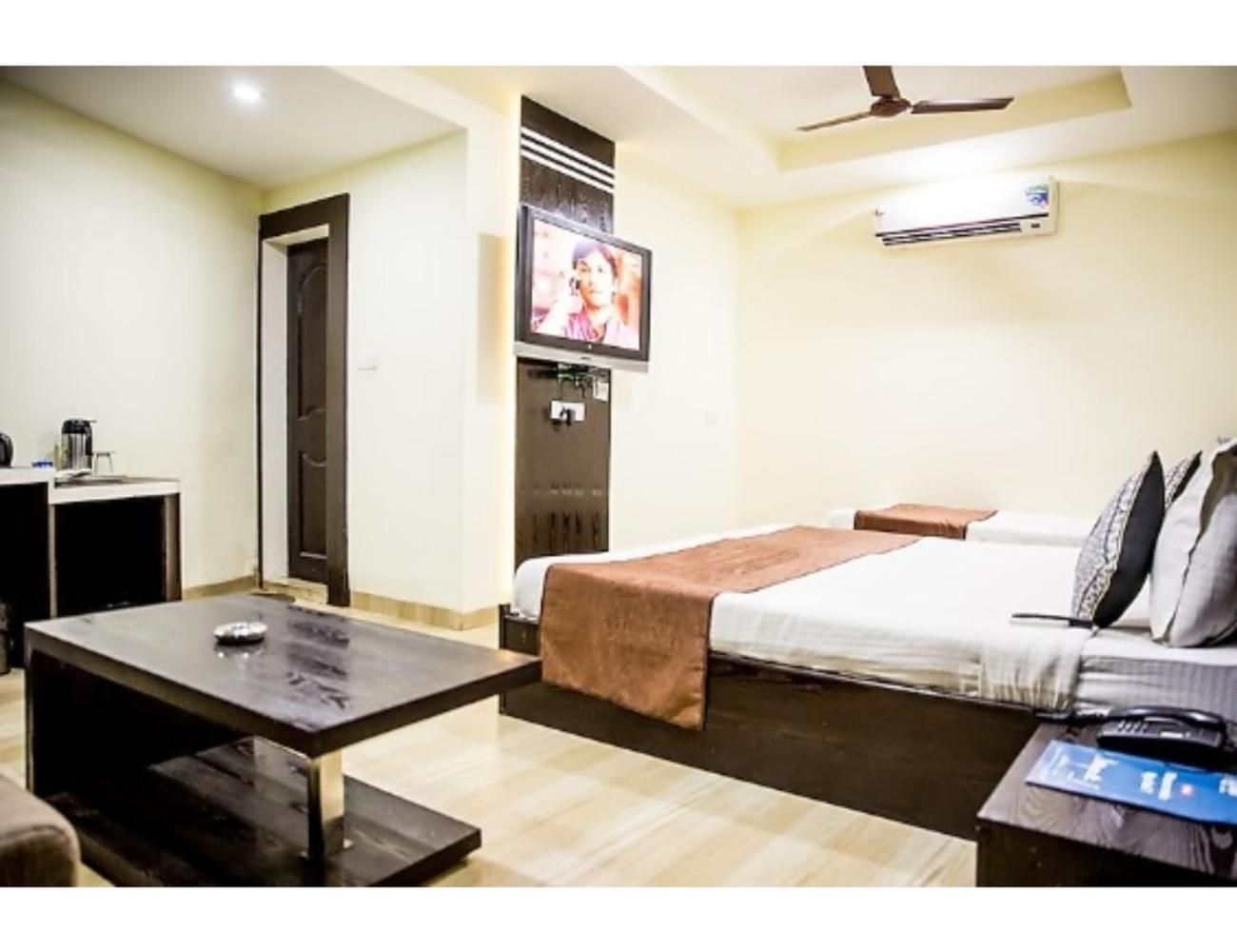 Hotel Wardhman, Jabalpur