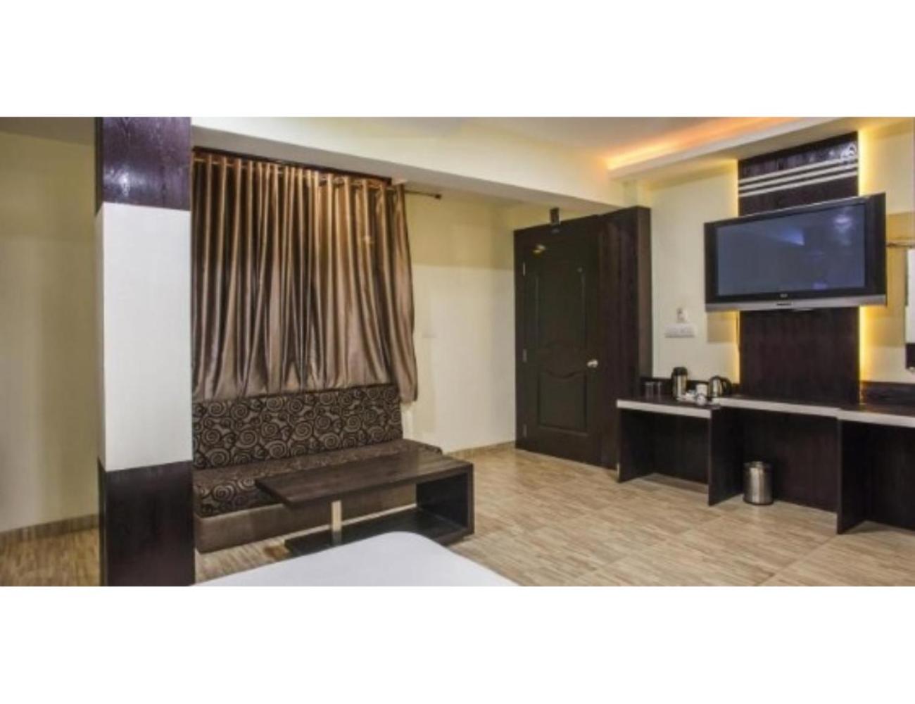 Hotel Wardhman, Jabalpur