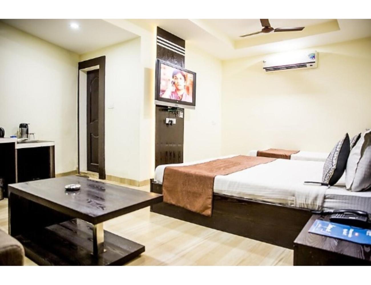 Hotel Wardhman, Jabalpur