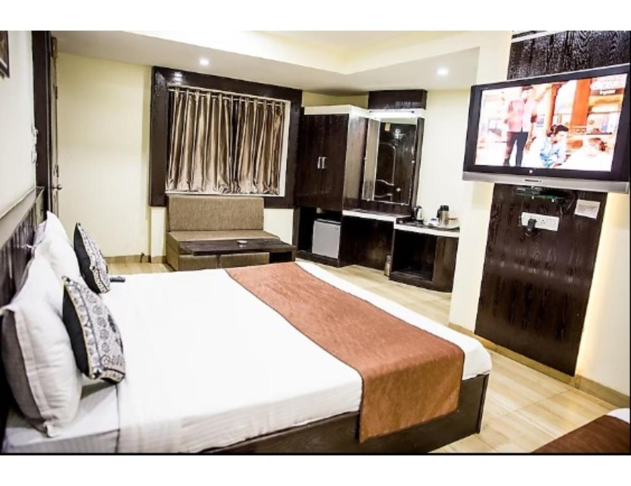 Hotel Wardhman, Jabalpur