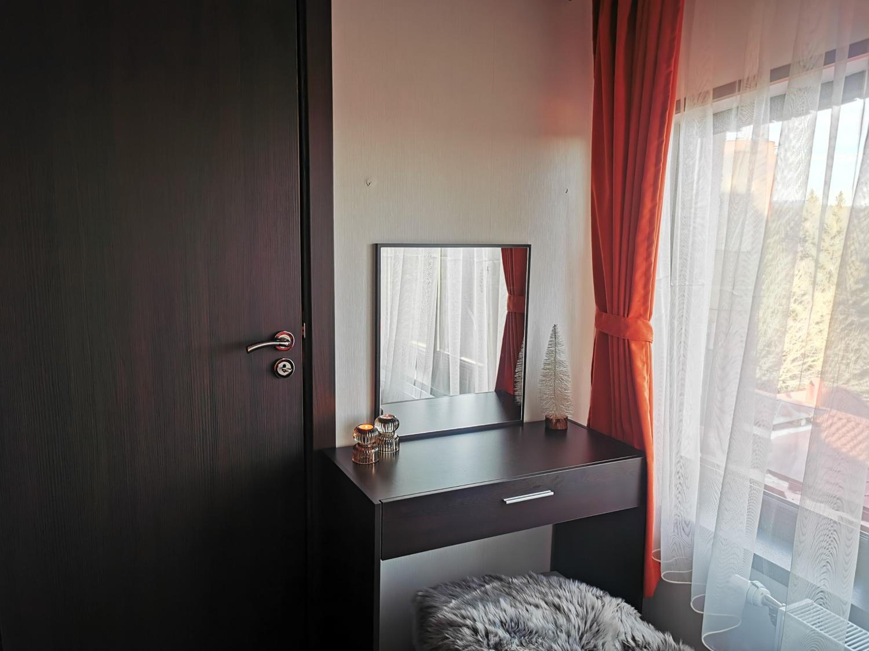 Private Apartments in Hotel Snezhanka