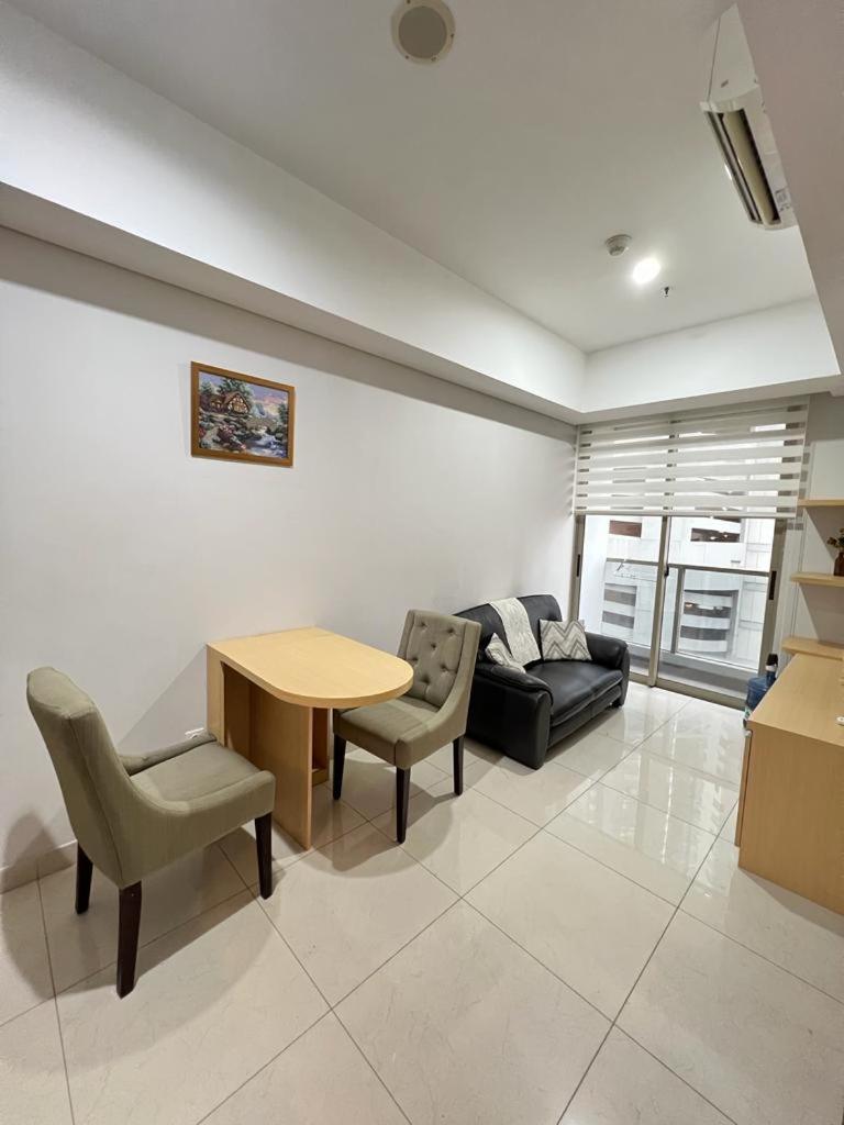 Gin Residence