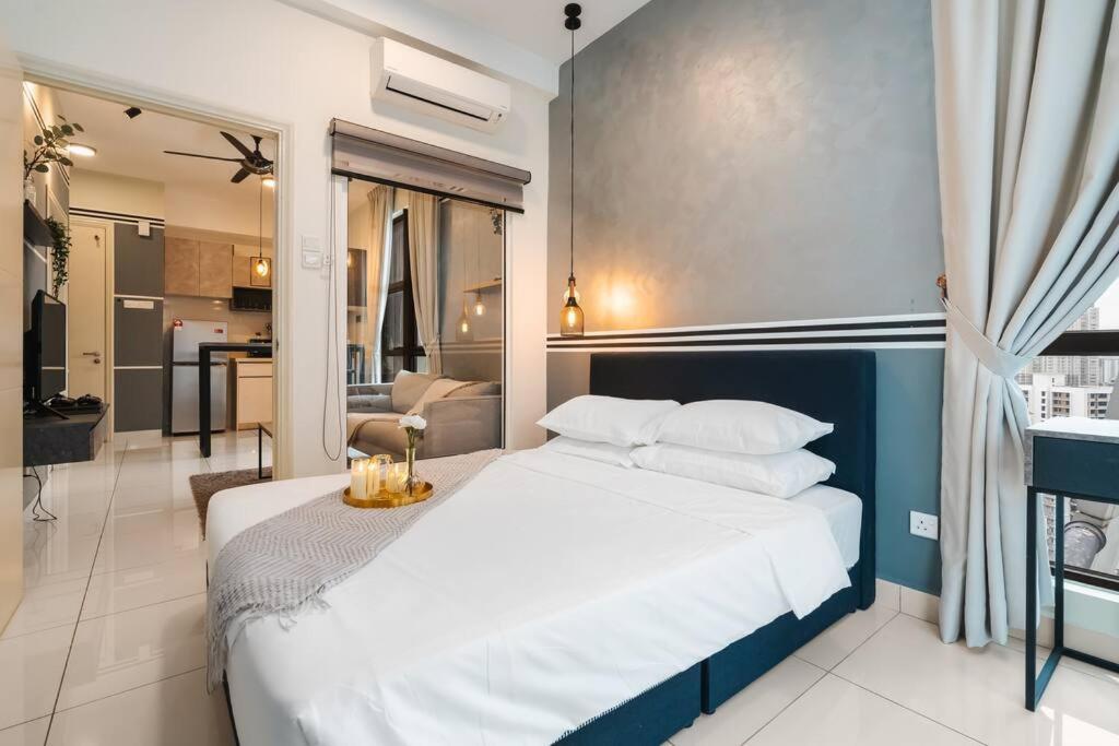 Arte Mont Kiara-2Bedroom-Netflix-4pax