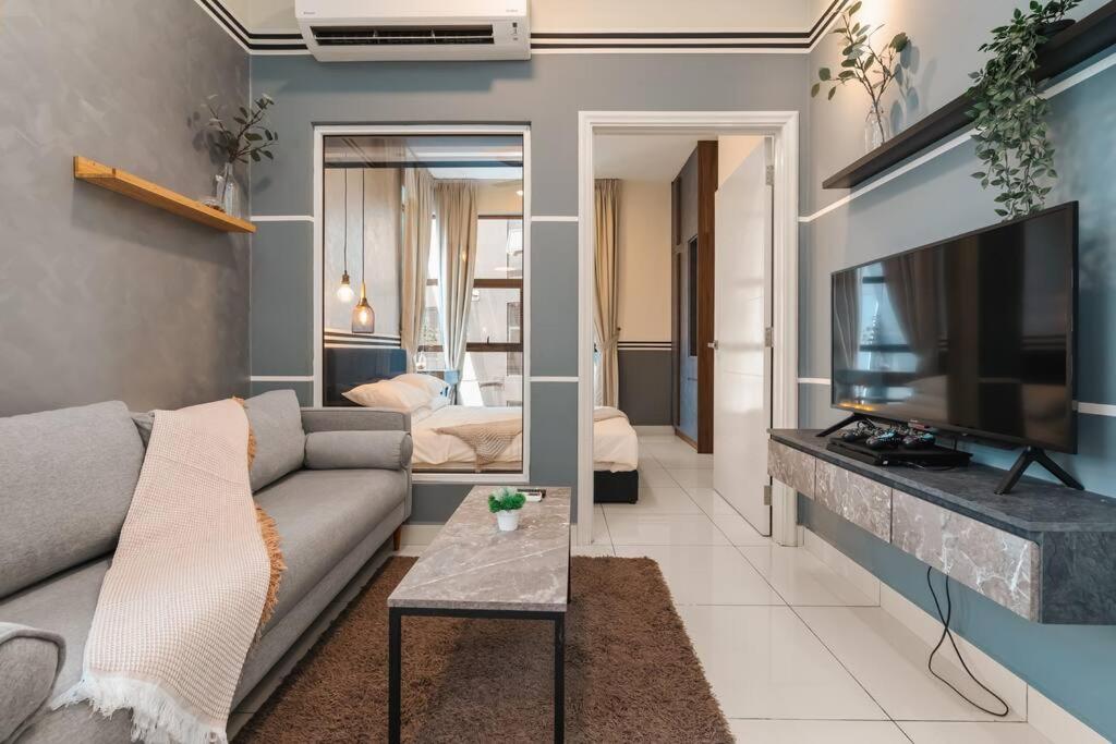 Arte Mont Kiara-2Bedroom-Netflix-4pax