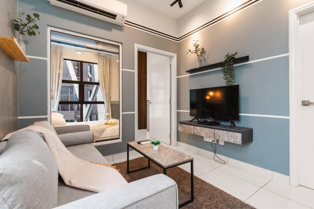 Arte Mont Kiara-2Bedroom-Netflix-4pax