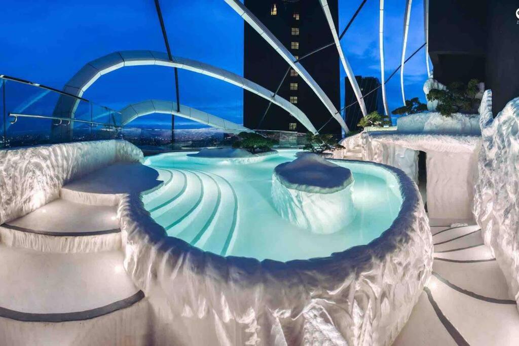 Arte Mont Kiara-2Bedroom-Netflix-4pax