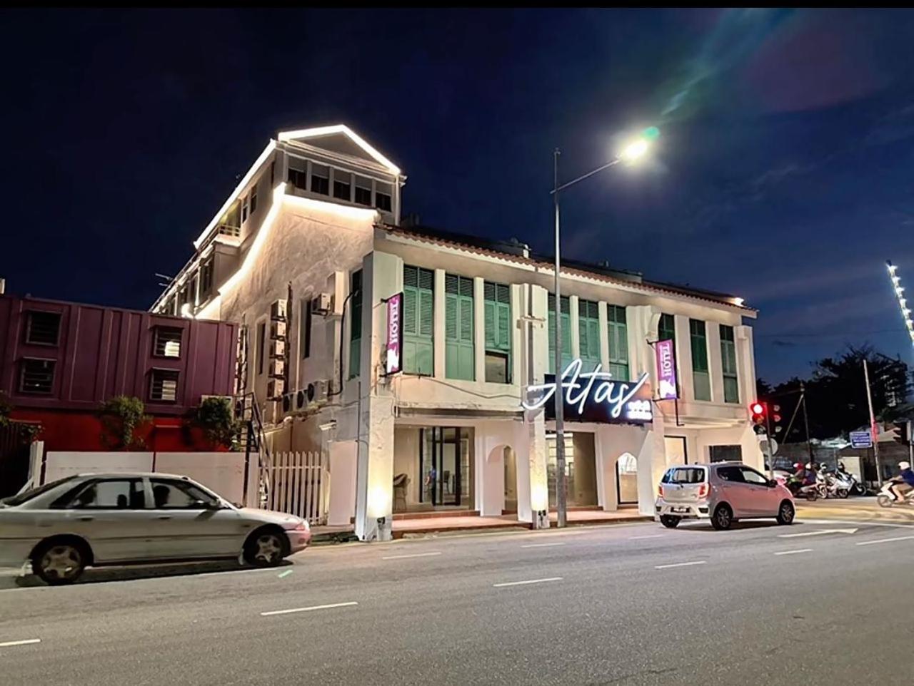 Hotel C Y C Heritage Hotel - Image 1