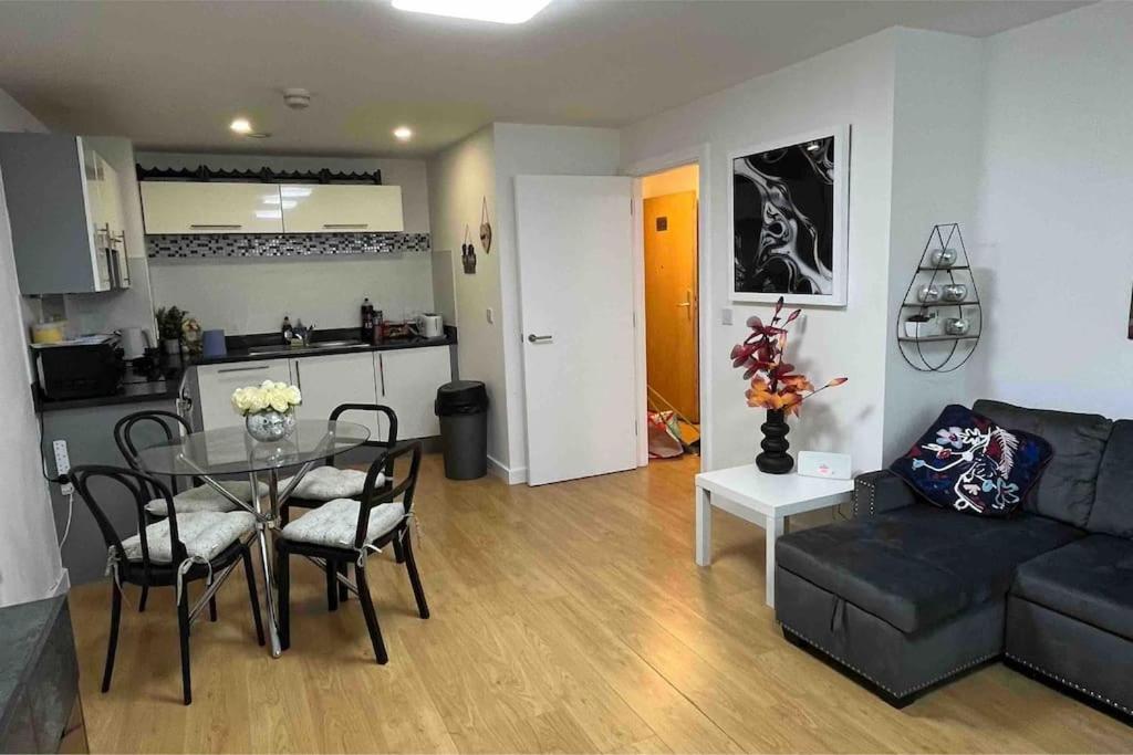 Cosy & sweet, 1bd Spacious By Media City view 2