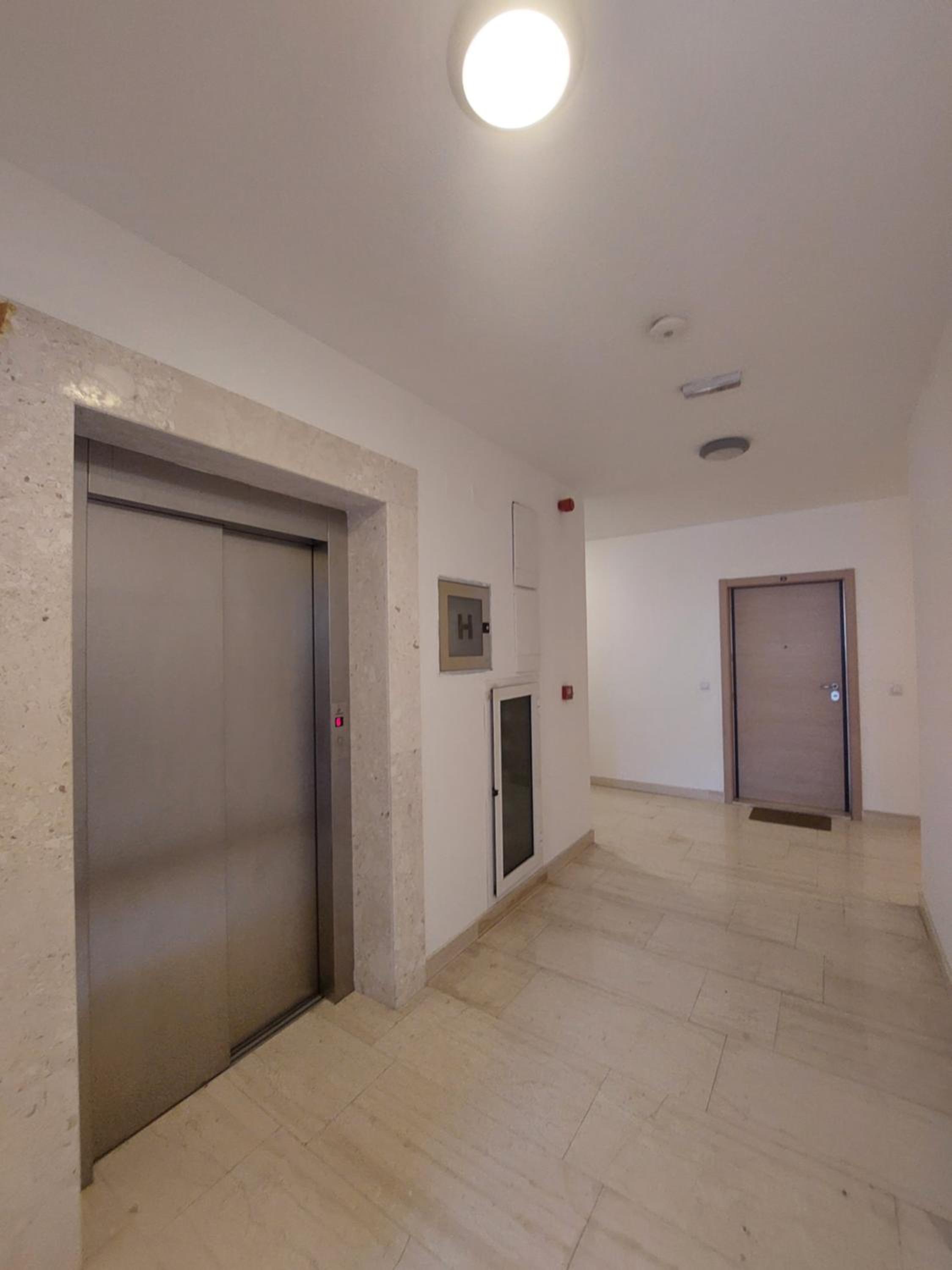Nice apartment near Old Town and sea view 2