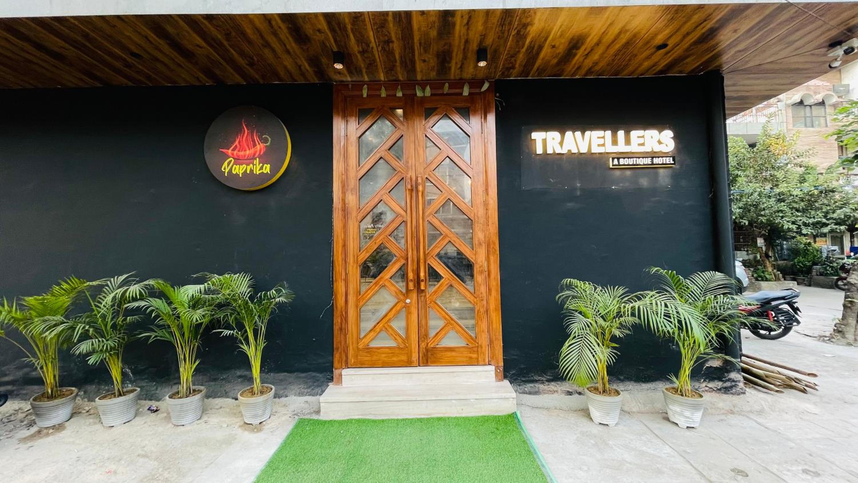 Travellers Hotel