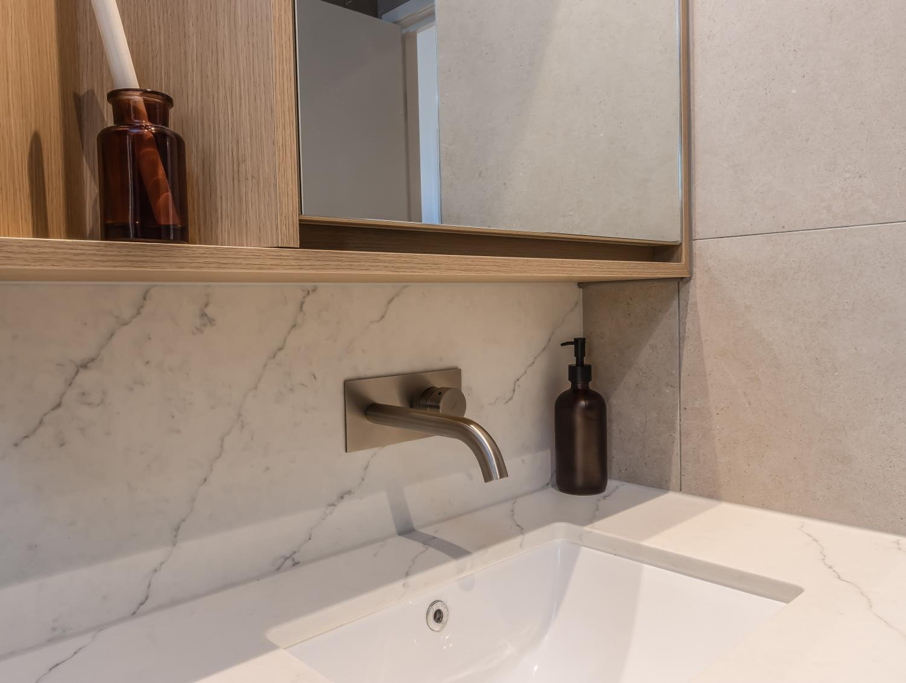 Hemingway Palm Beach - Premium Oceanview Apartments by Burleigh Letting