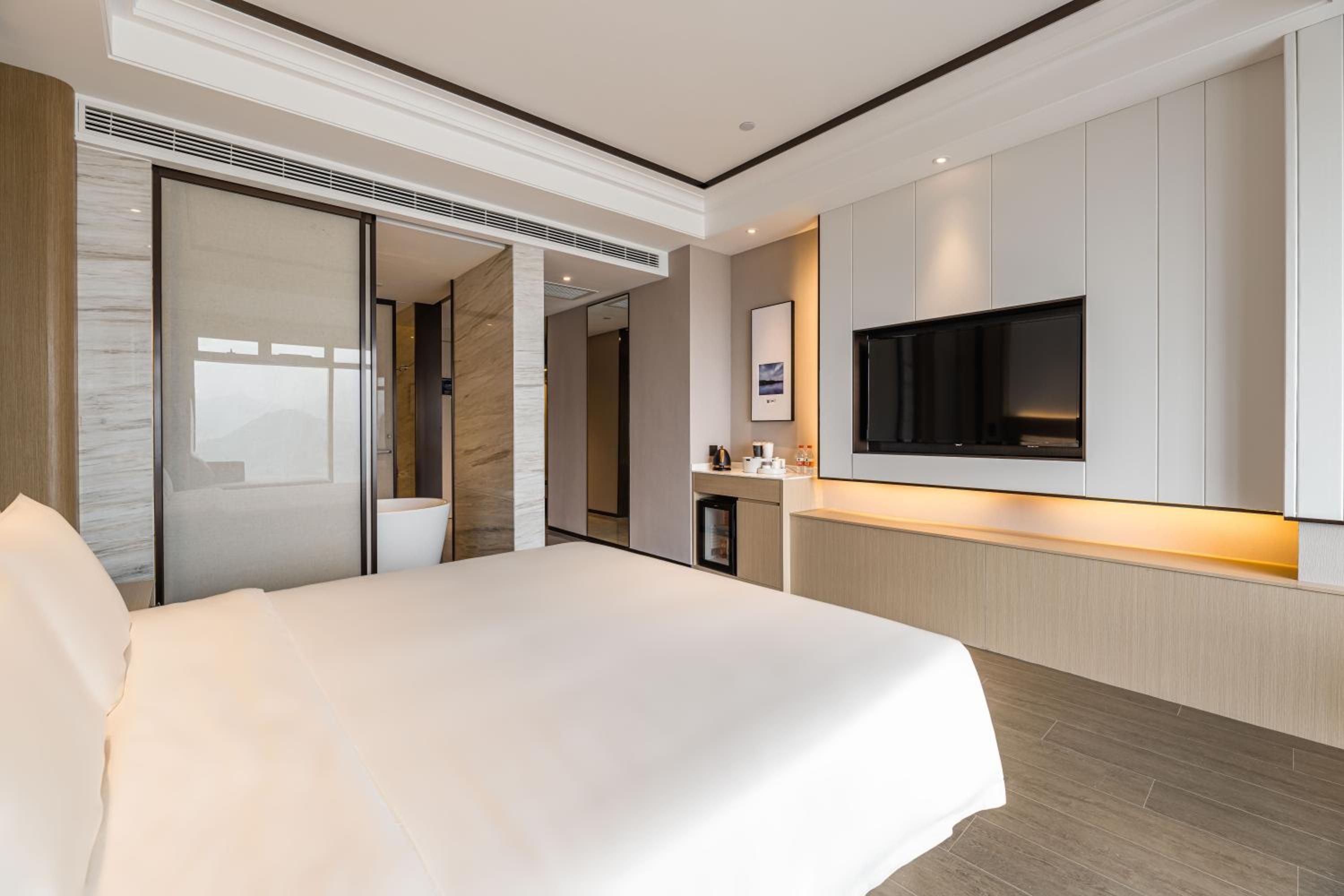 Atour Hotel Tonglu Fuchunjiang