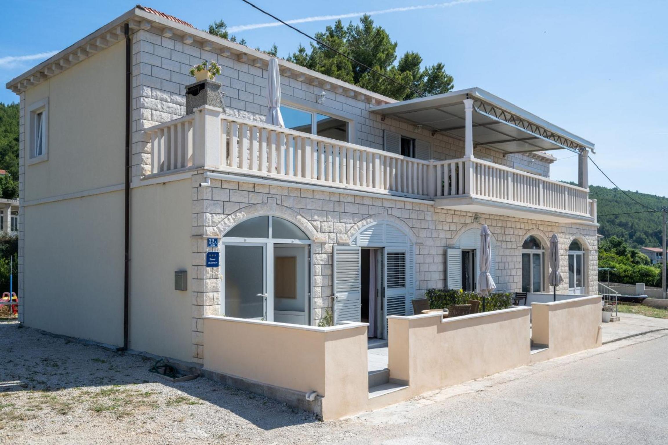 Hotel Apartments K & N - Image 1