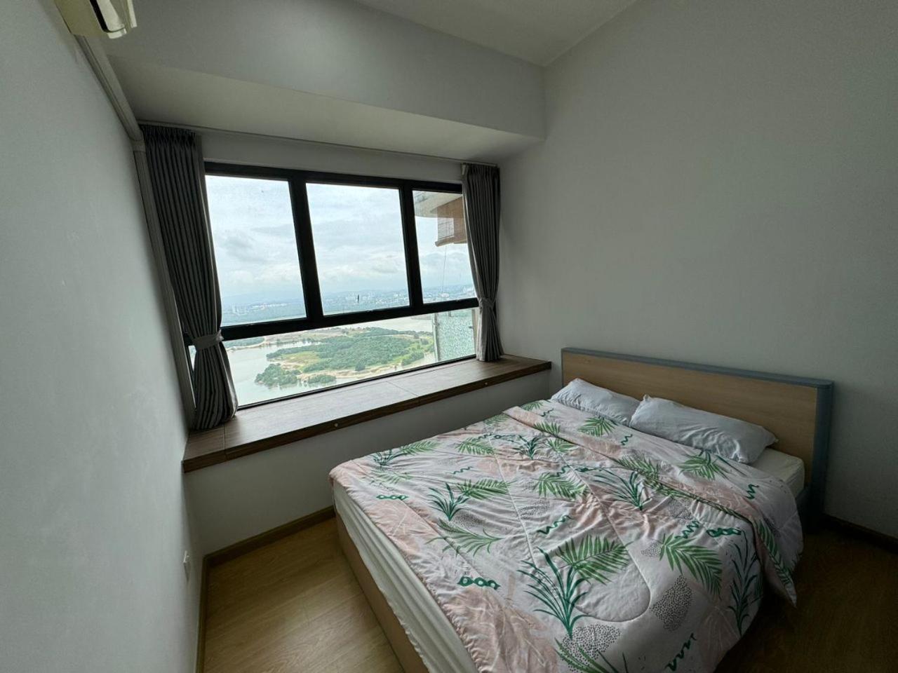 Vesta Homes, RoyalStrand 2BR,DangaBay